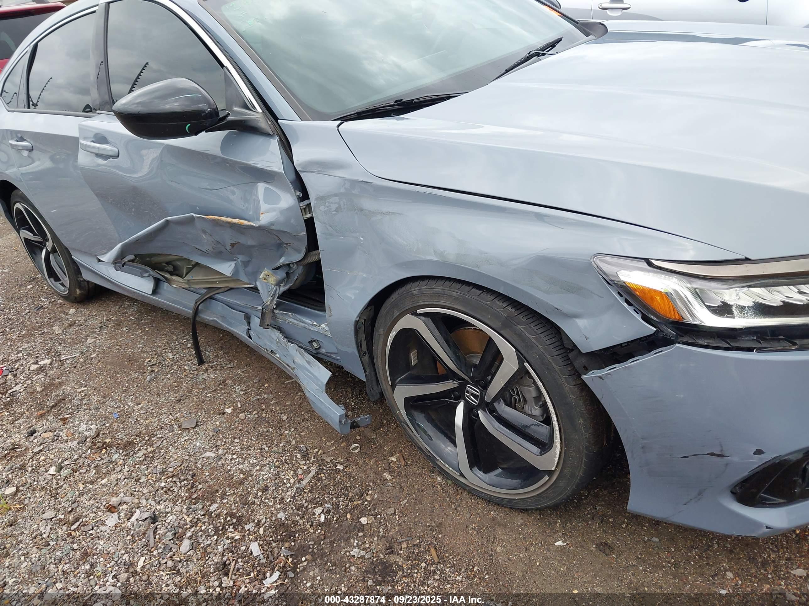 HONDA ACCORD image 6
