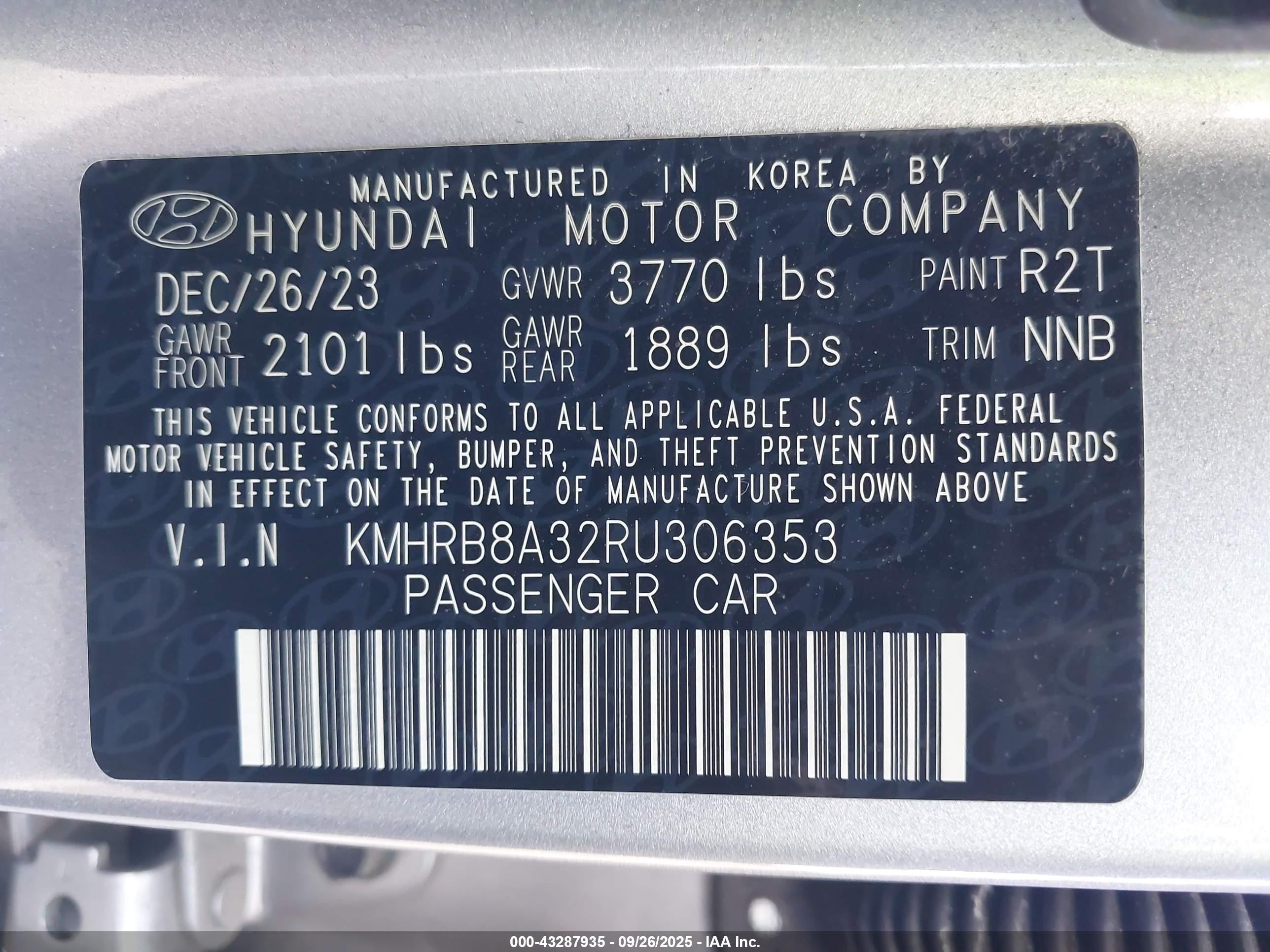 HYUNDAI VENUE image 9