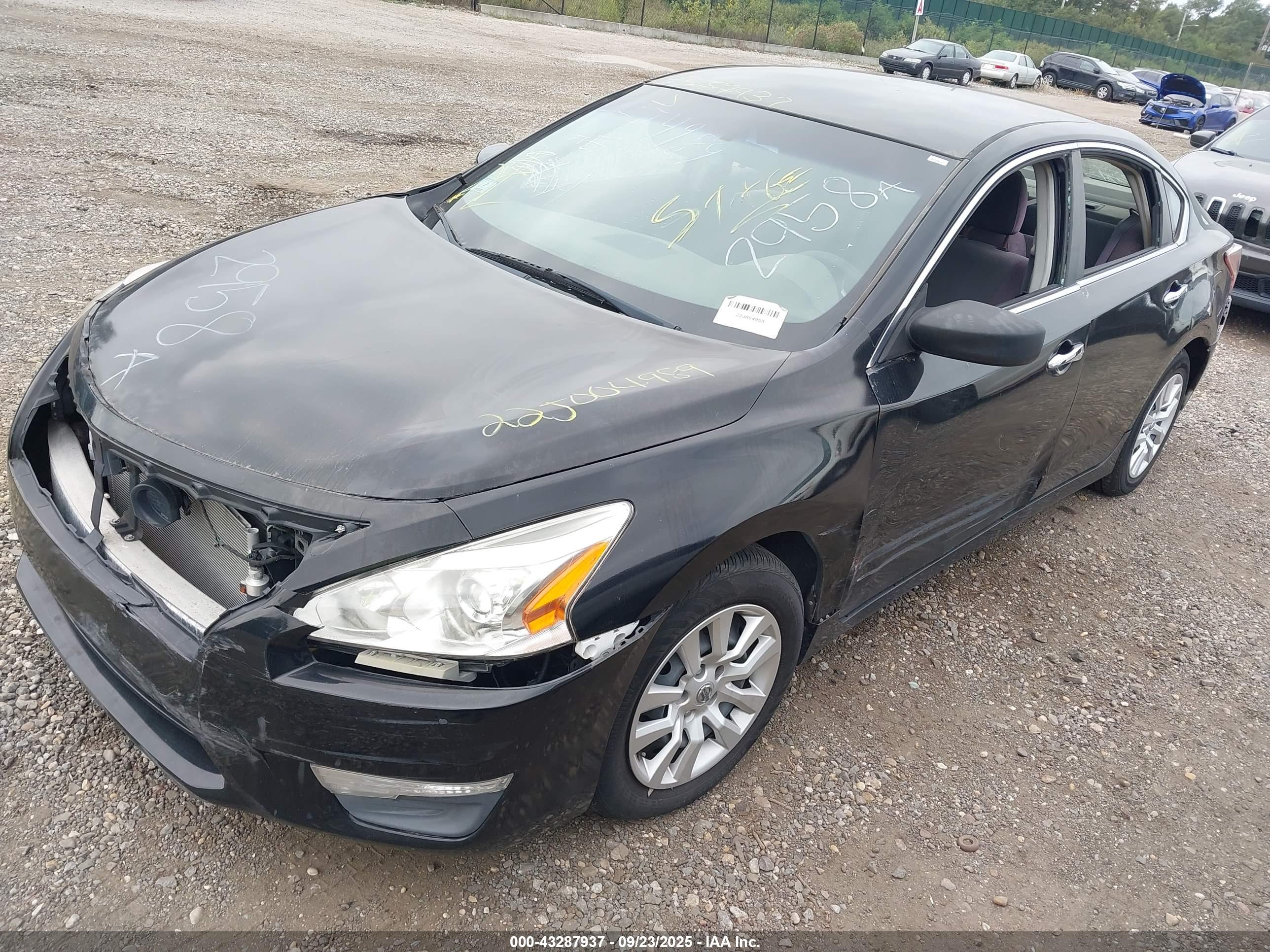 NISSAN ALTIMA image 2