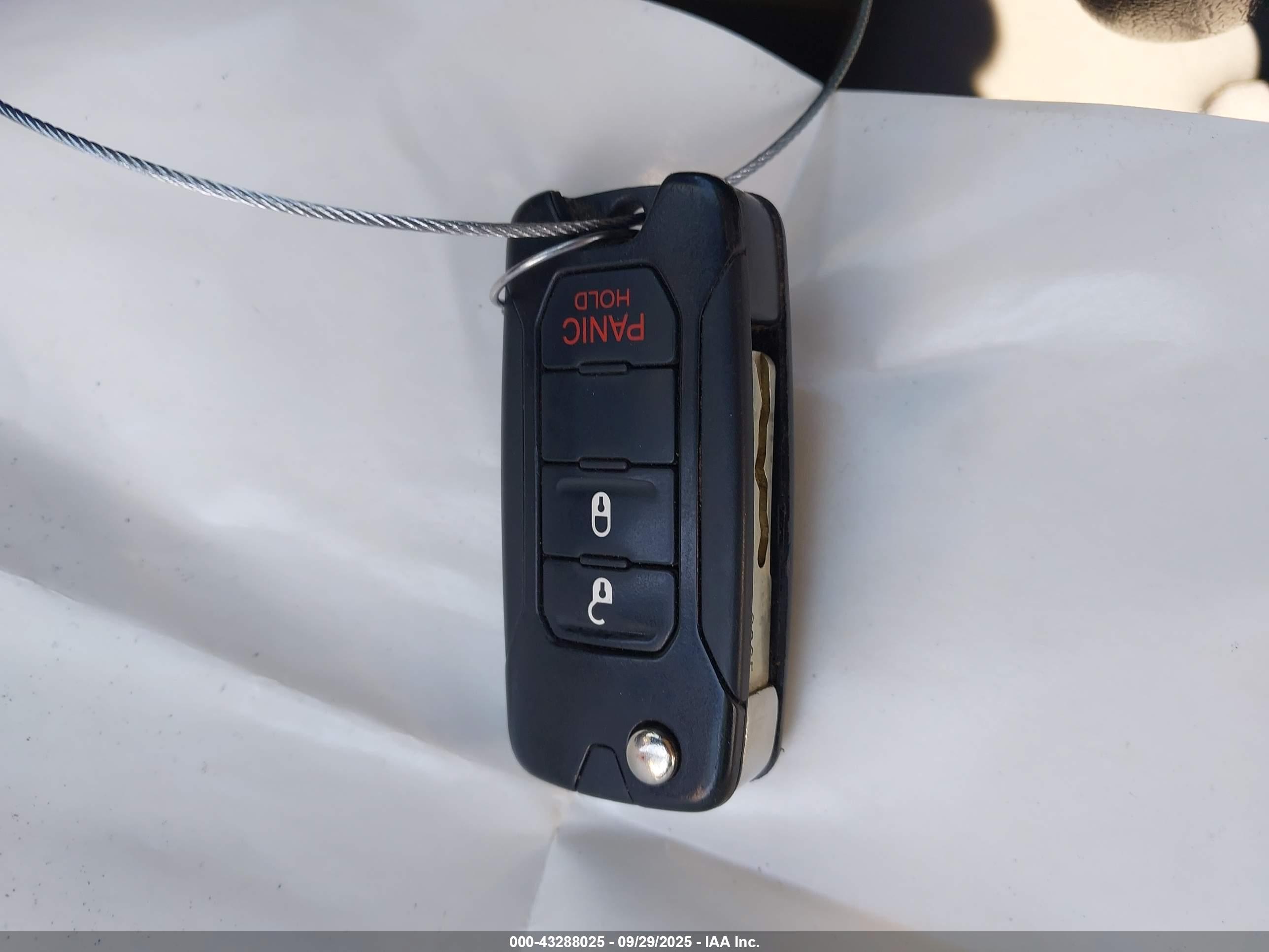 JEEP RENEGADE image 11