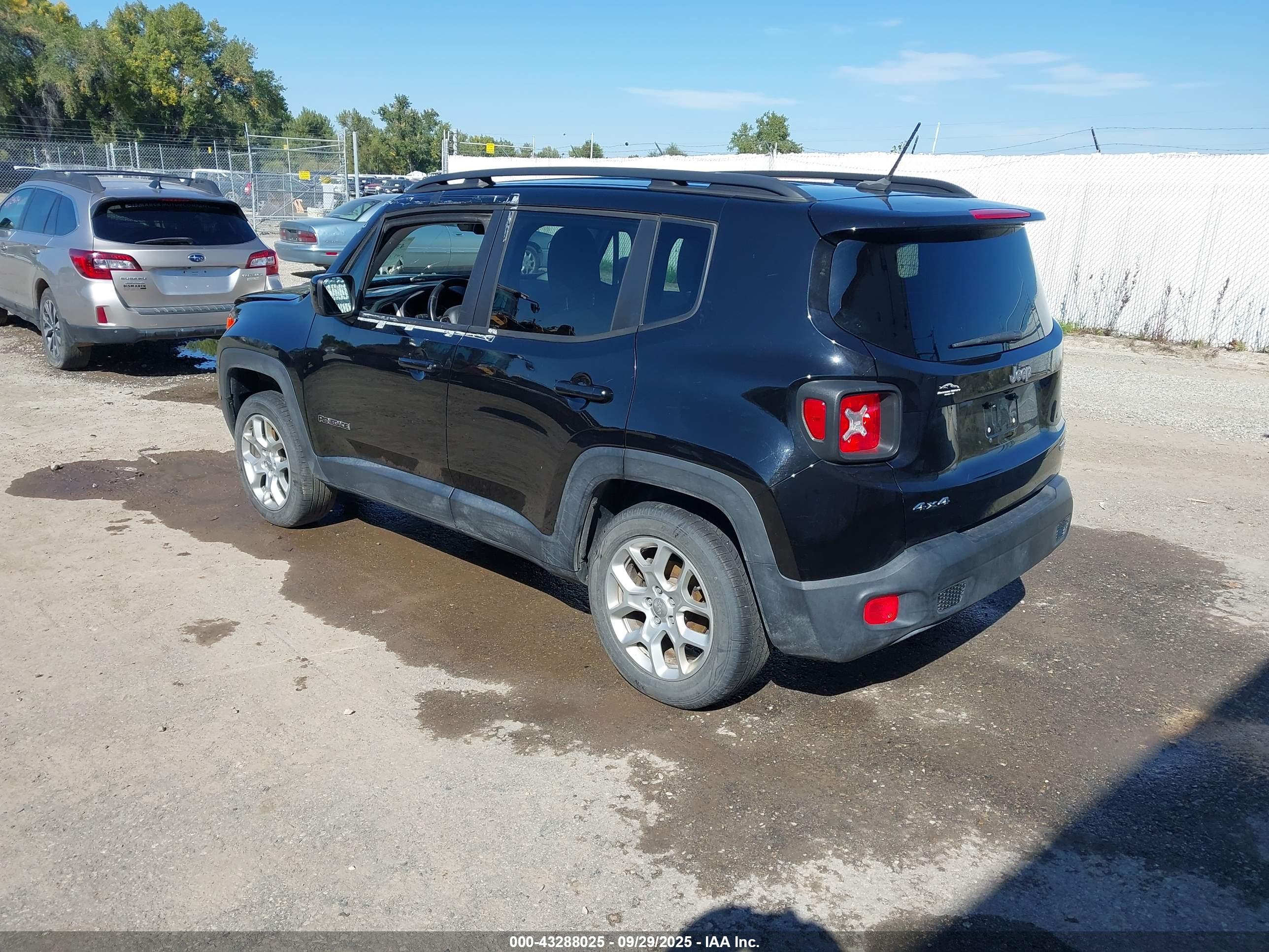 JEEP RENEGADE image 3
