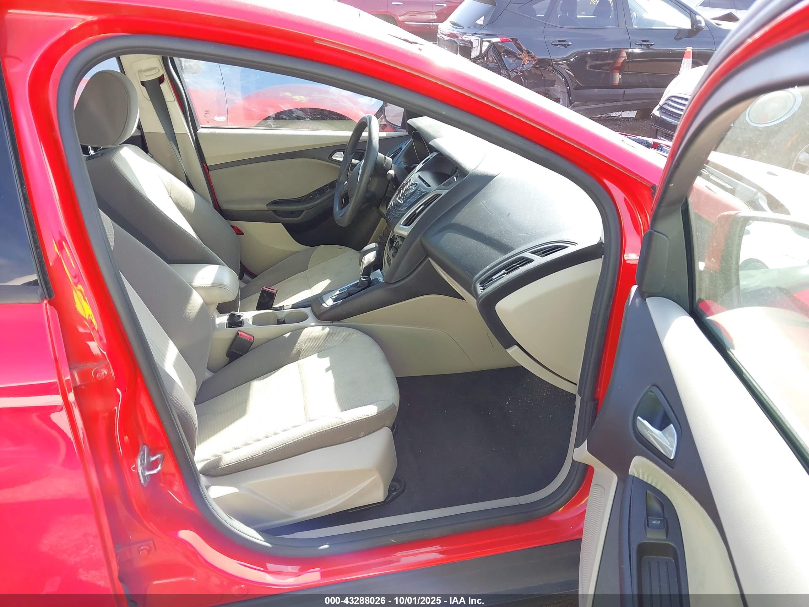 FORD FOCUS image 5