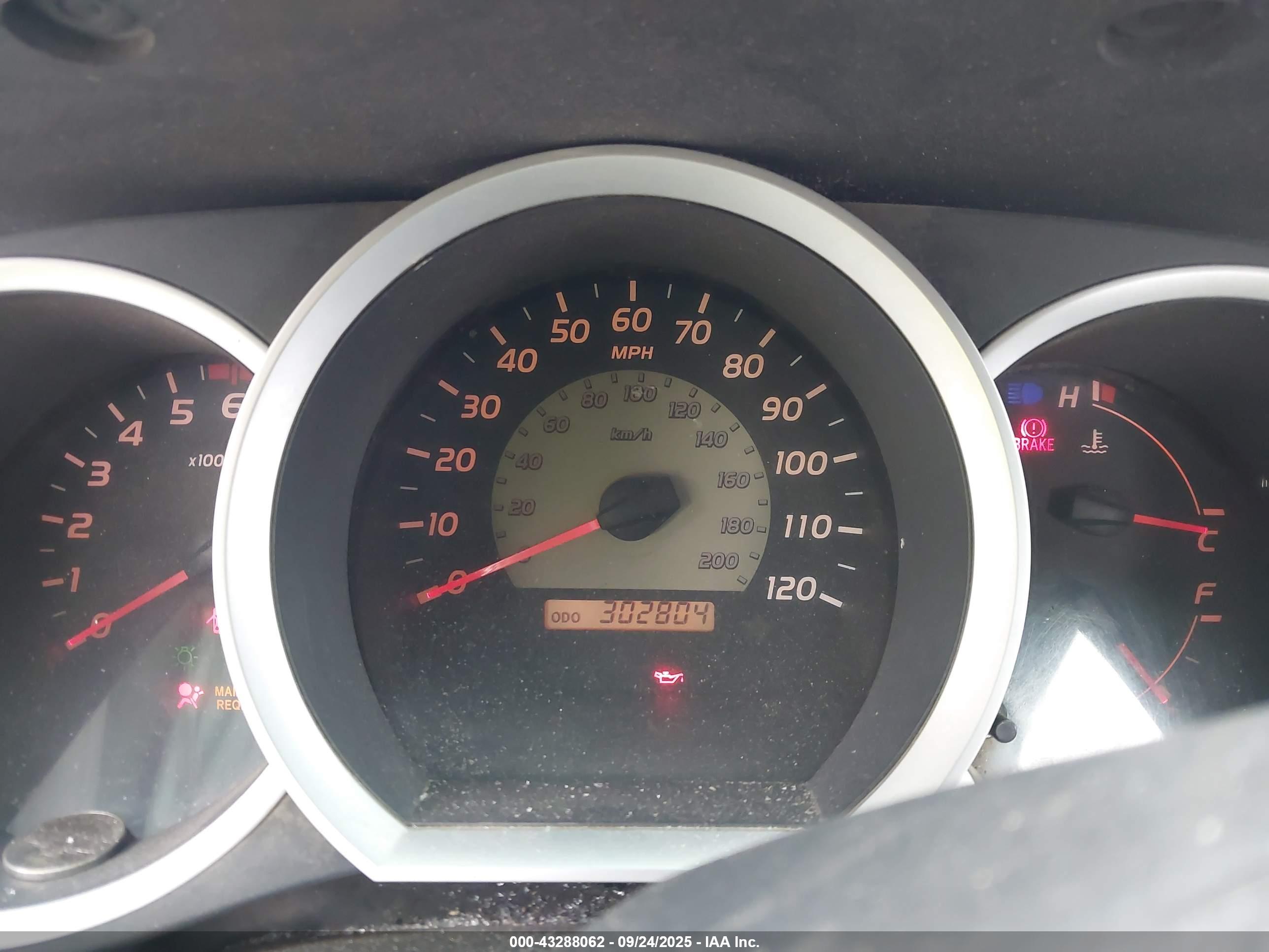 TOYOTA TACOMA image 7