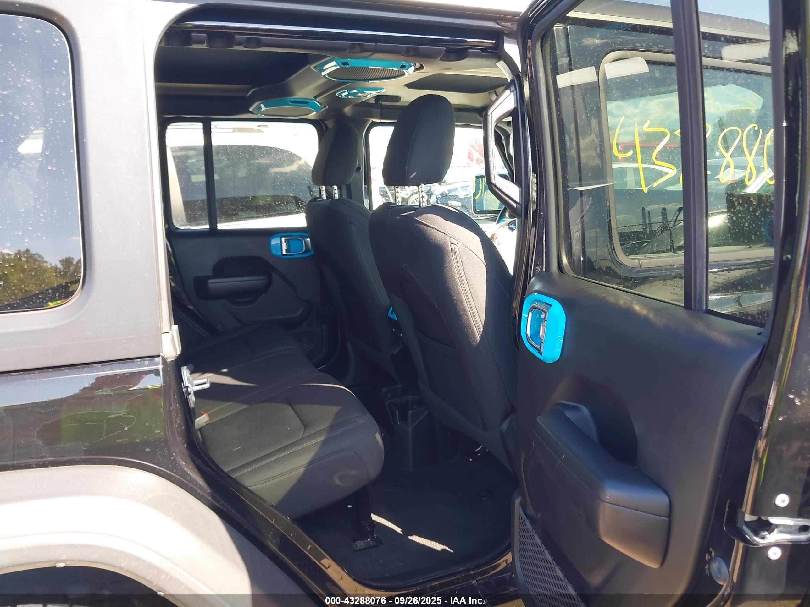 JEEP WRANGLER image 8