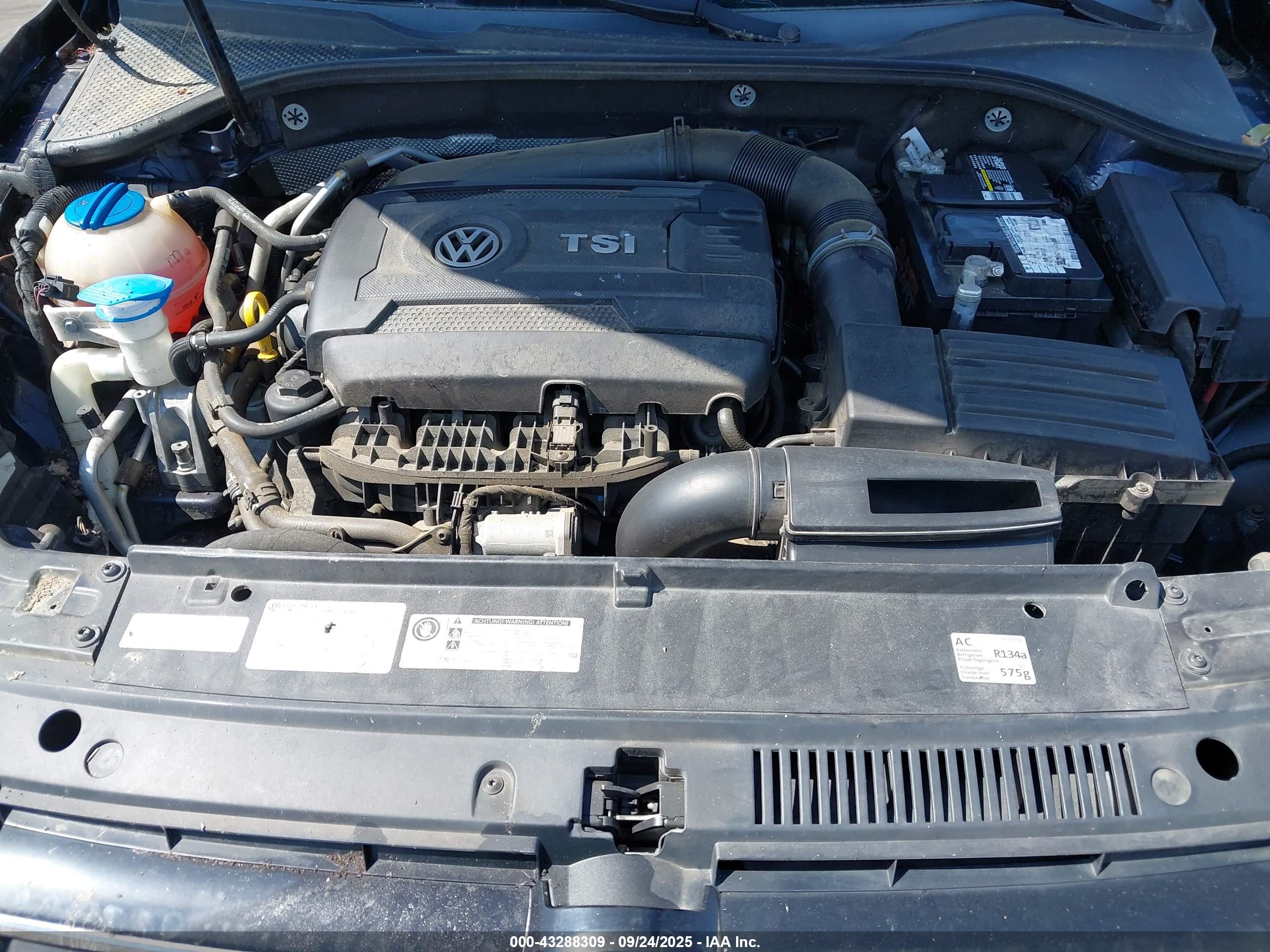 VOLKSWAGEN PASSAT image 10