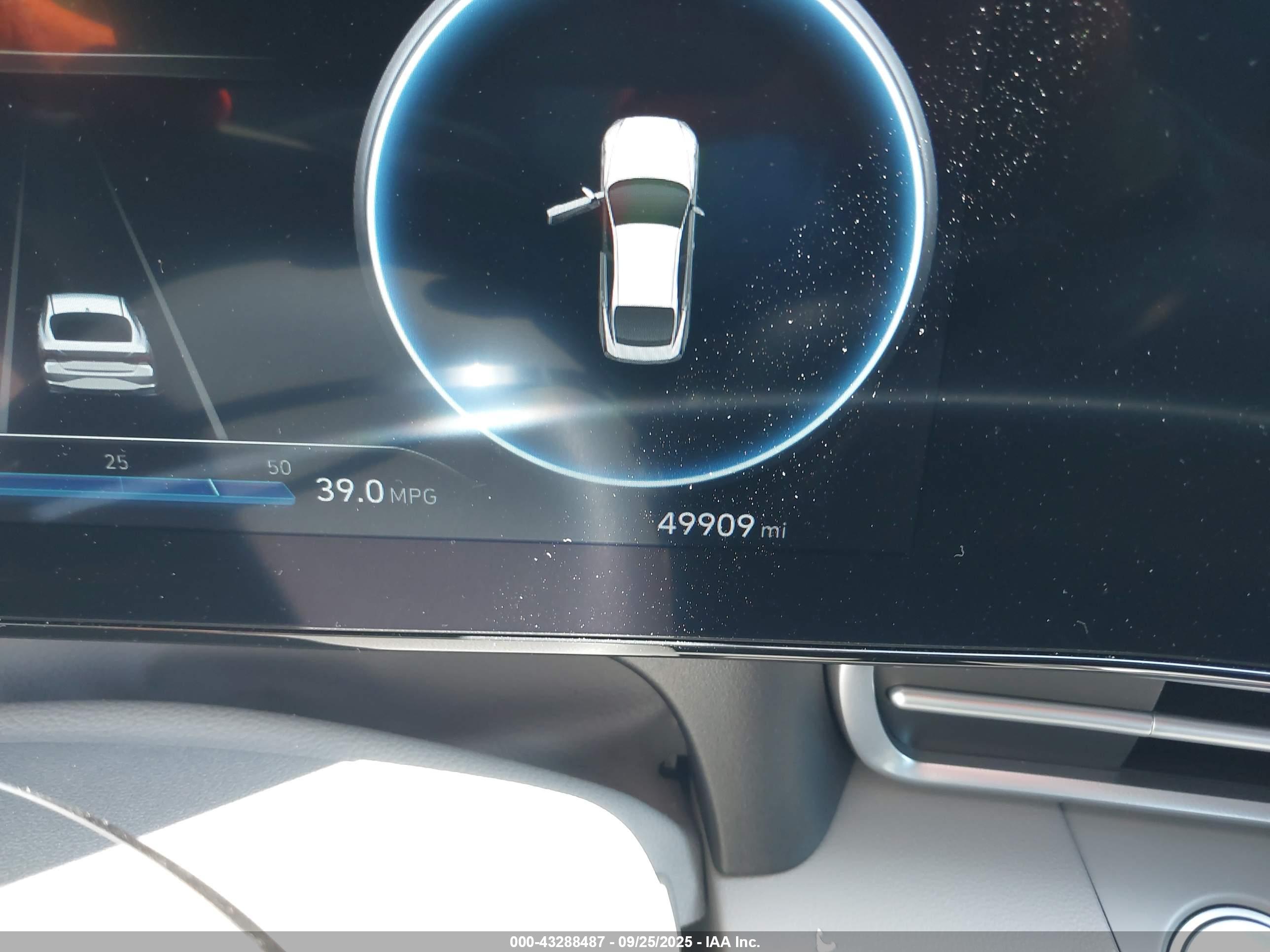 HYUNDAI ELANTRA image 7