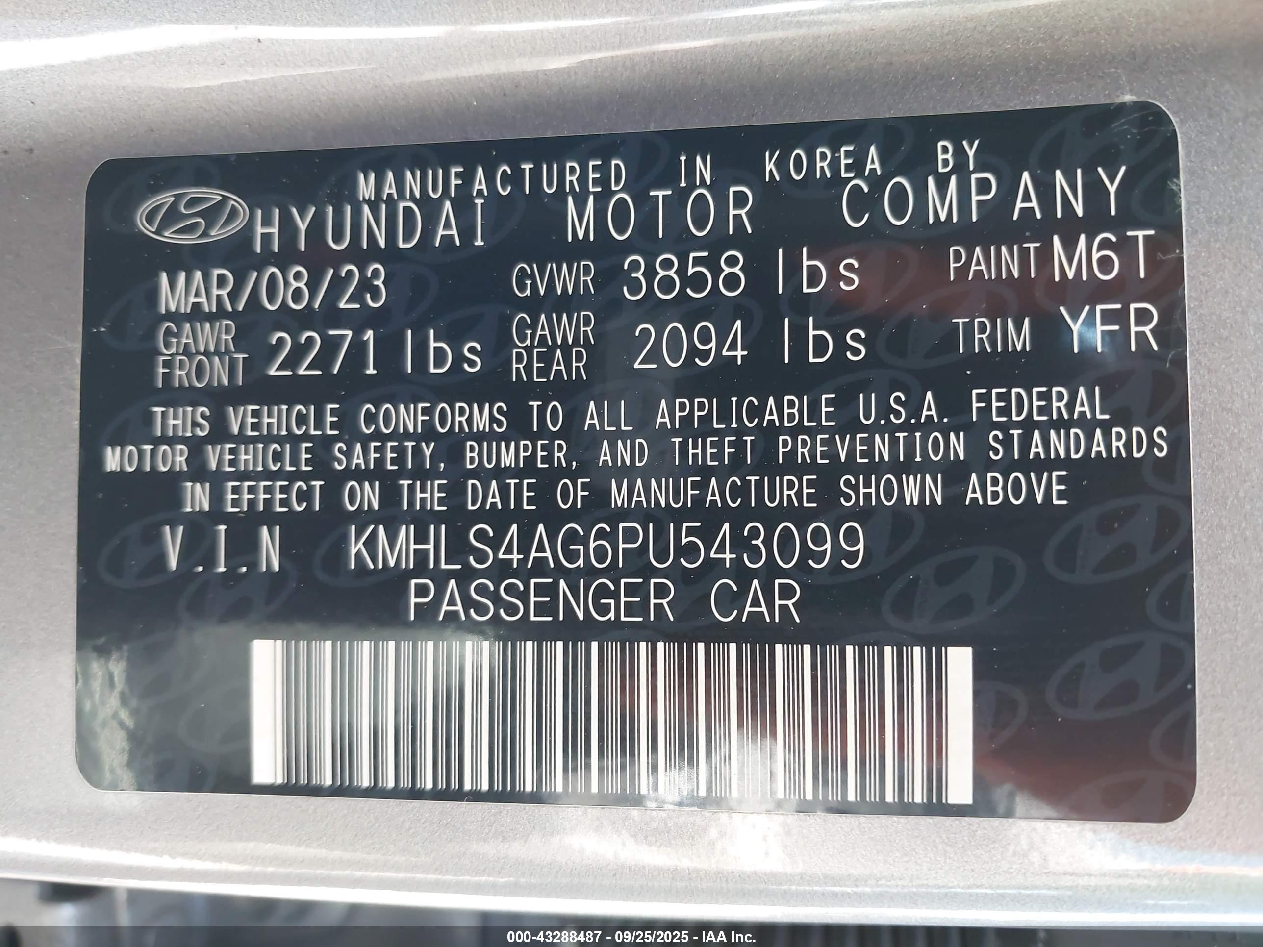 HYUNDAI ELANTRA image 9