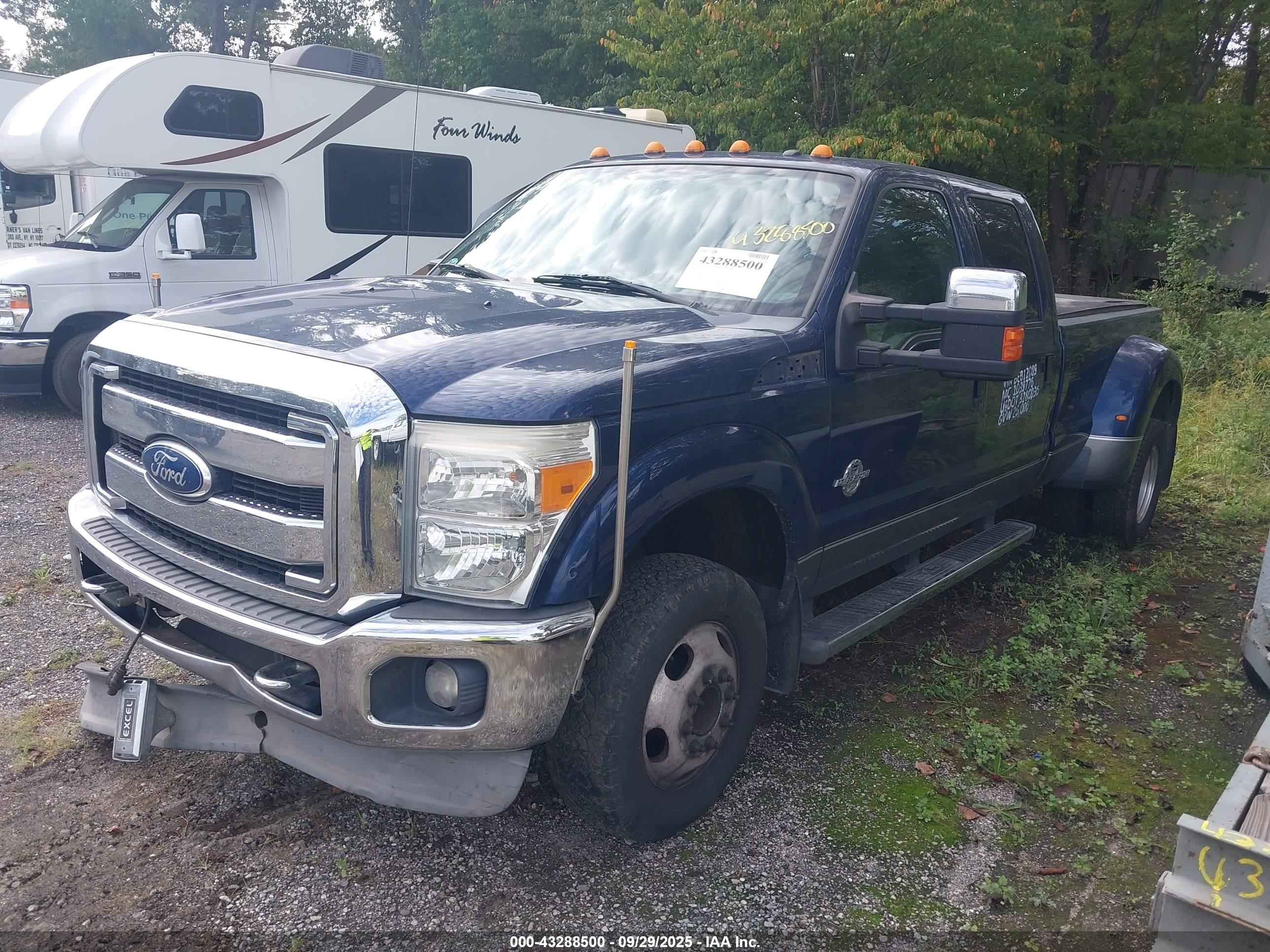 FORD F-350 image 2