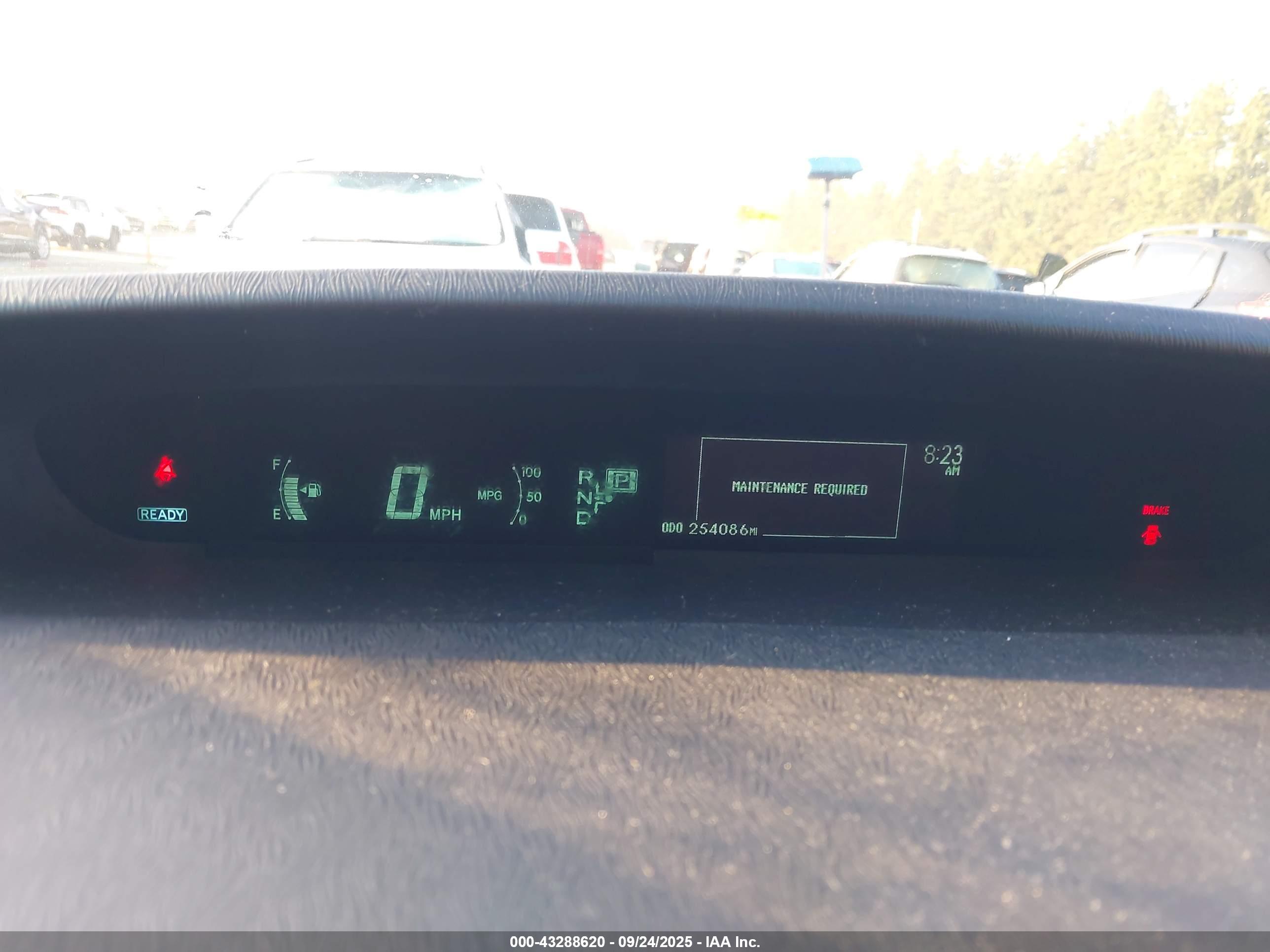 TOYOTA PRIUS image 7