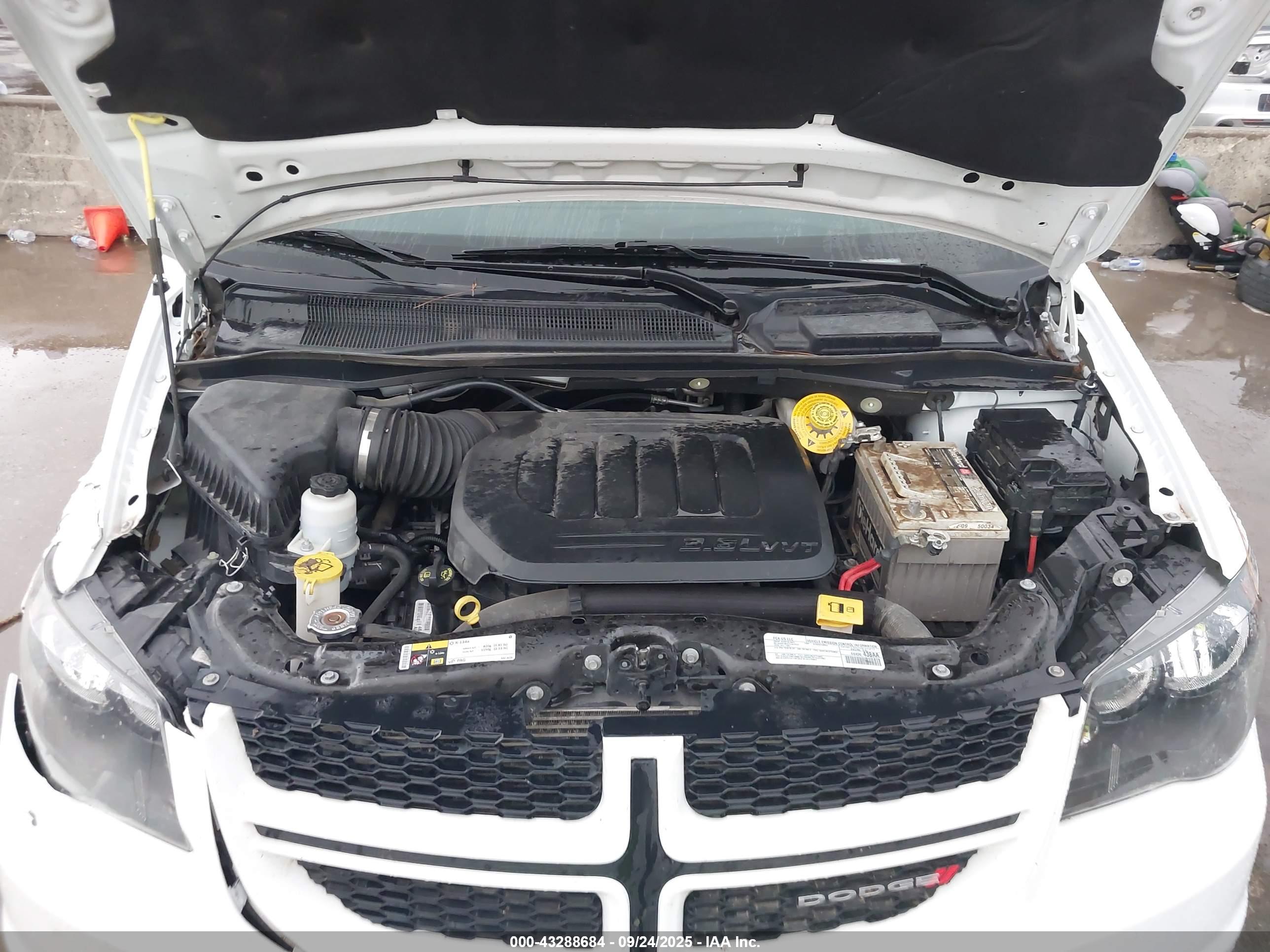 DODGE GRAND image 10