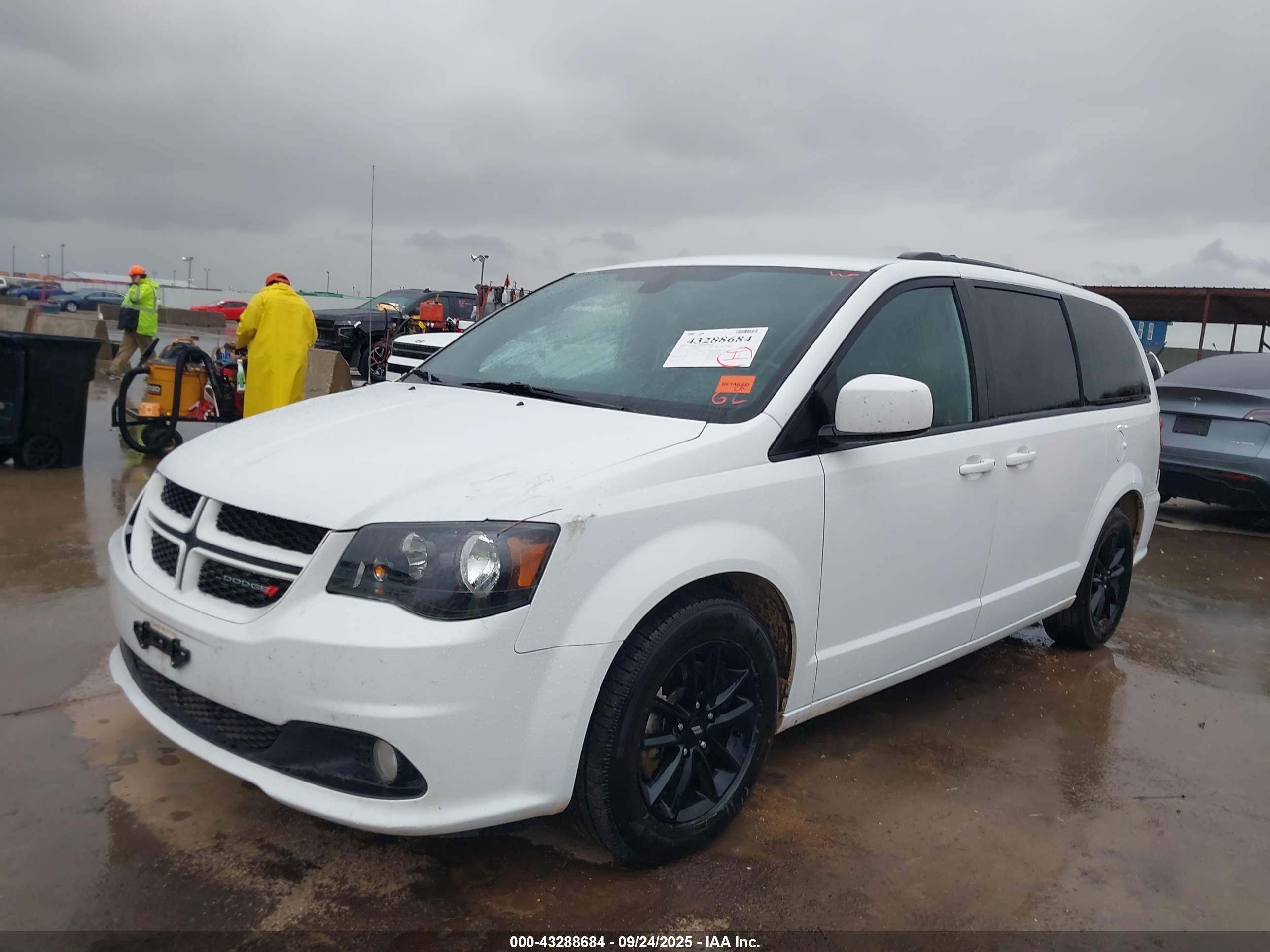 DODGE GRAND image 2