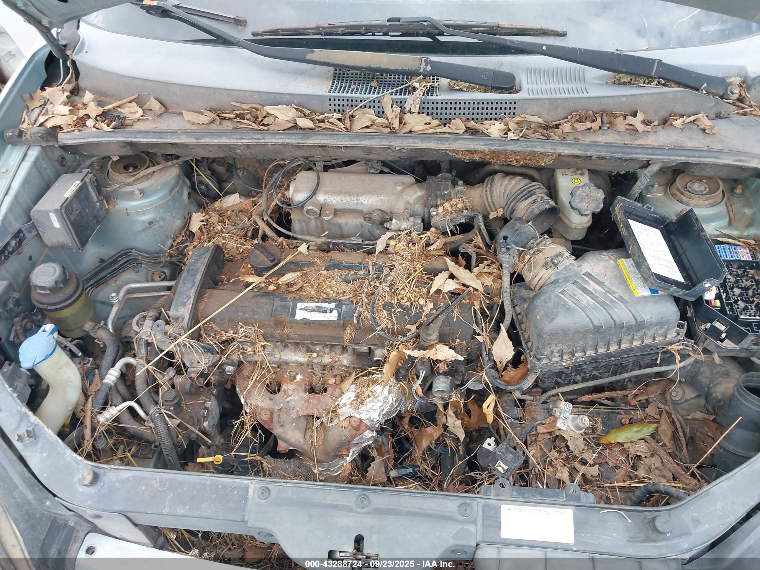 HYUNDAI TUCSON image 10