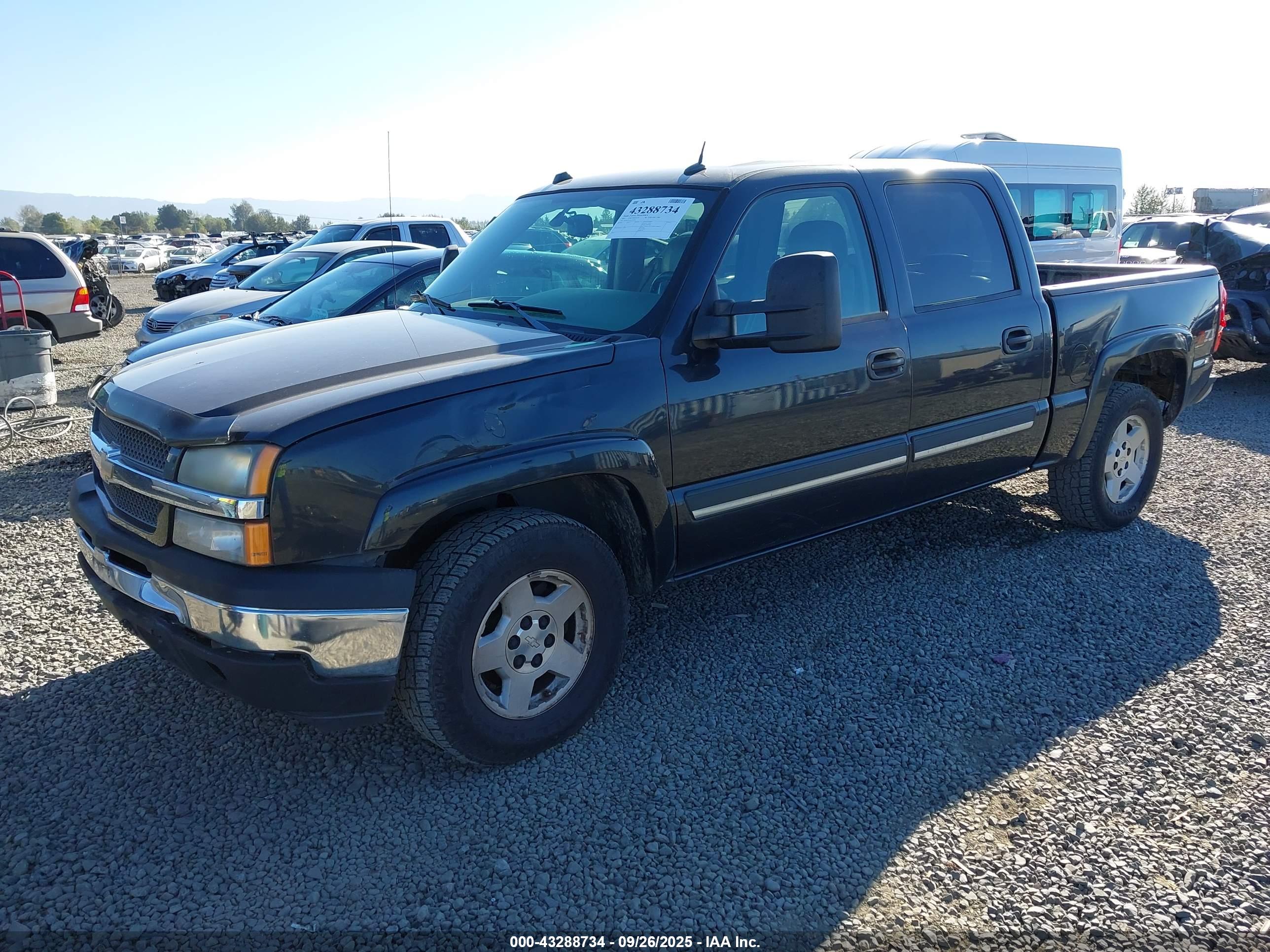 CHEVROLET SILVERADO image 2