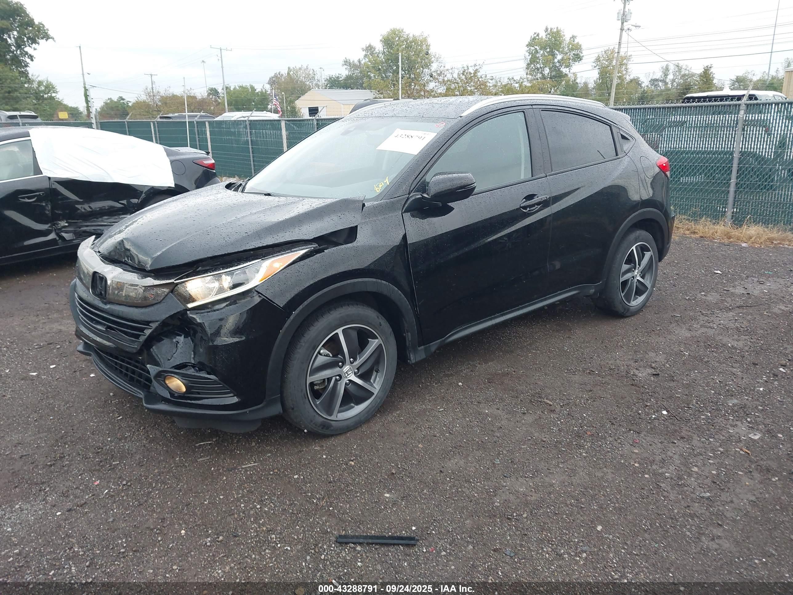 HONDA HR-V image 2