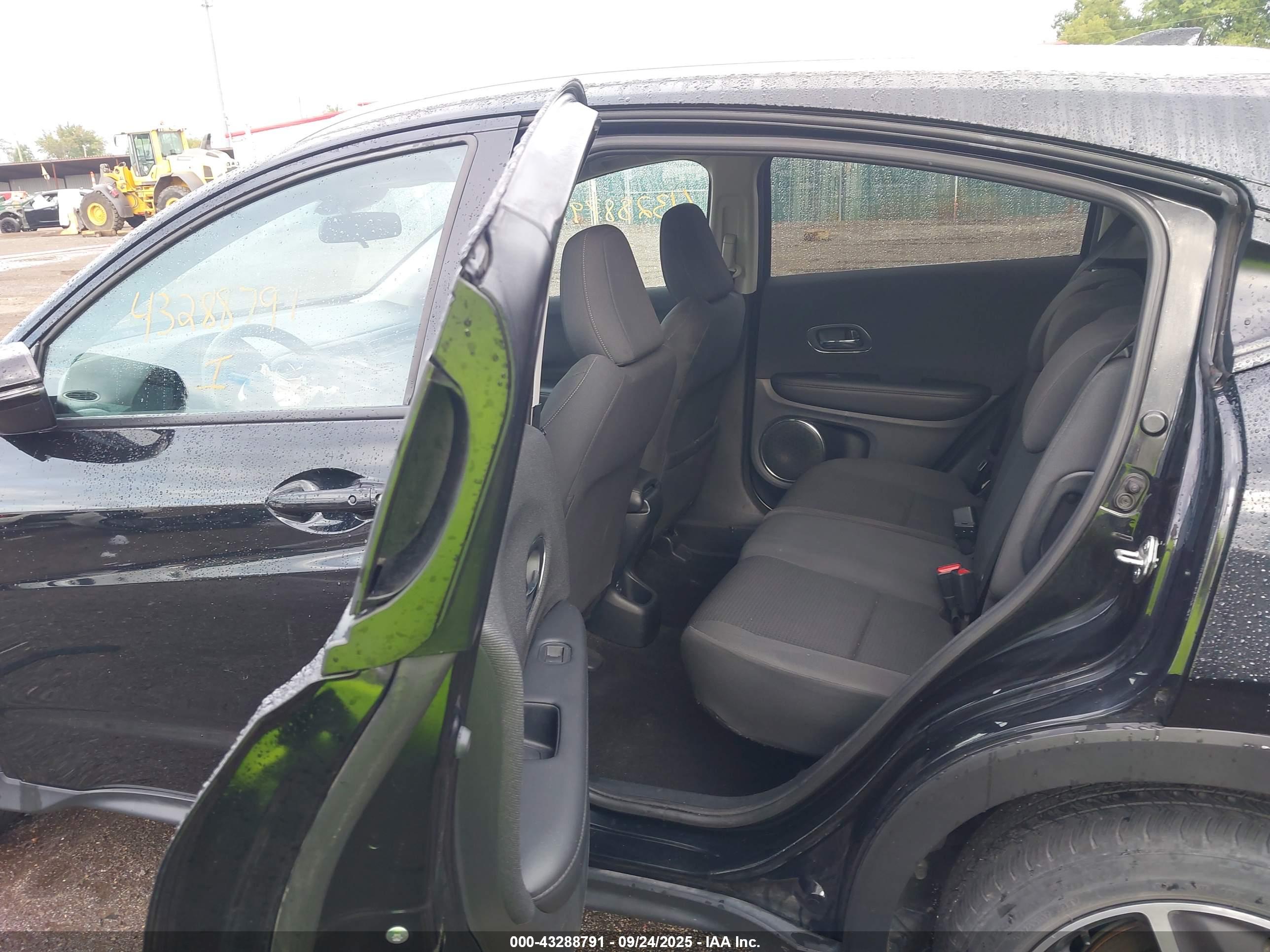 HONDA HR-V image 8