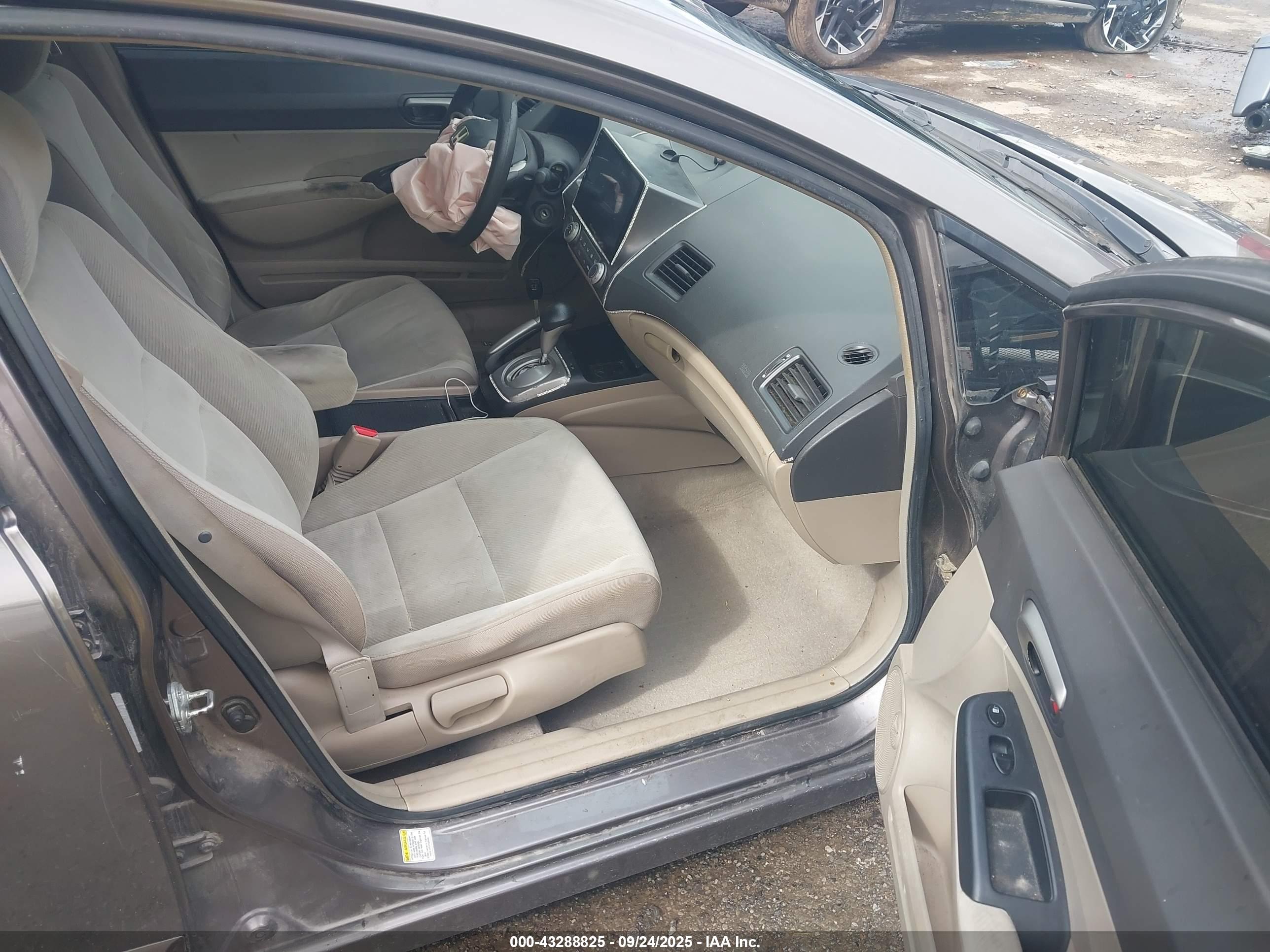 HONDA CIVIC image 5