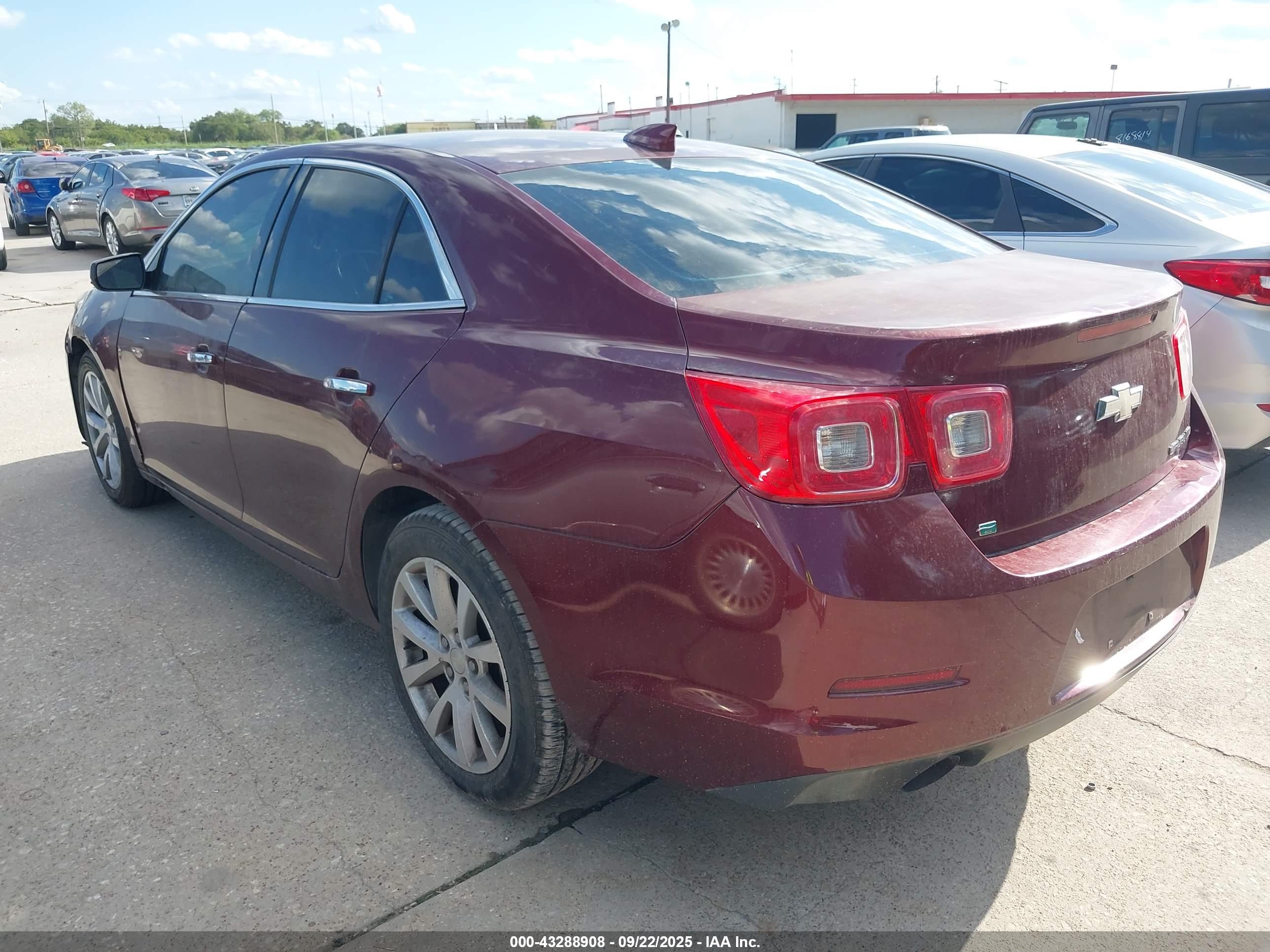 CHEVROLET MALIBU image 3
