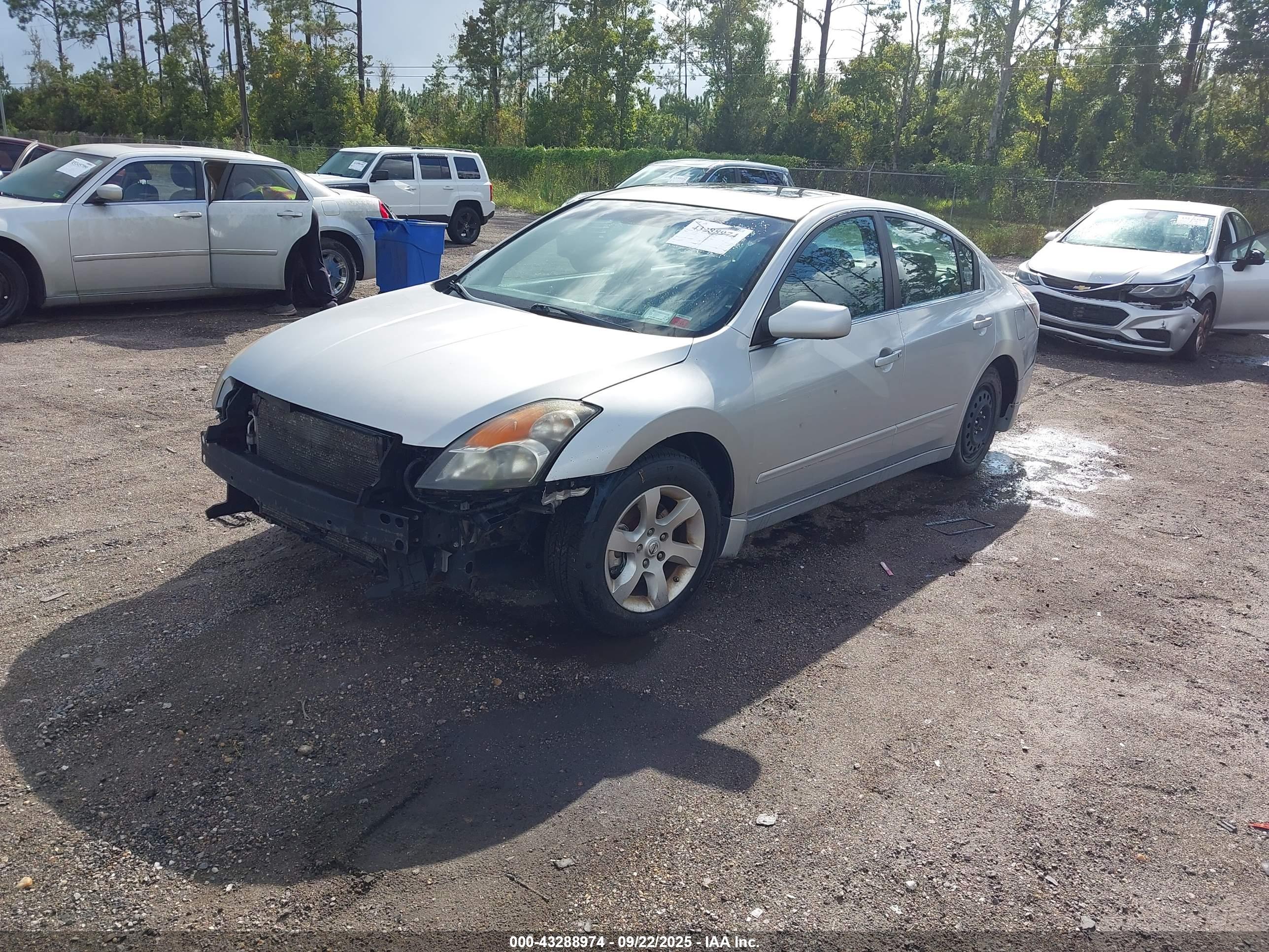 NISSAN ALTIMA image 2