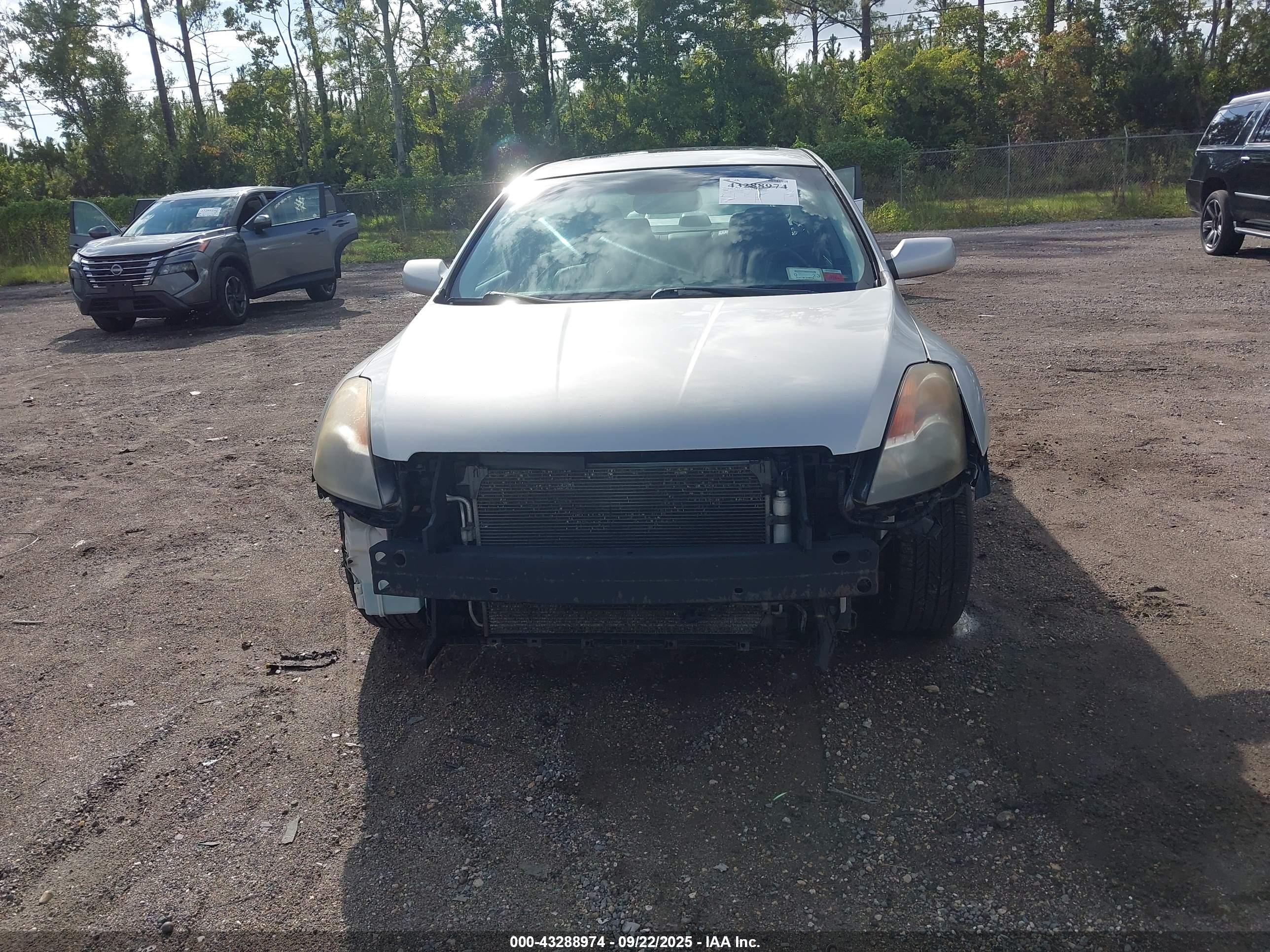 NISSAN ALTIMA image 6