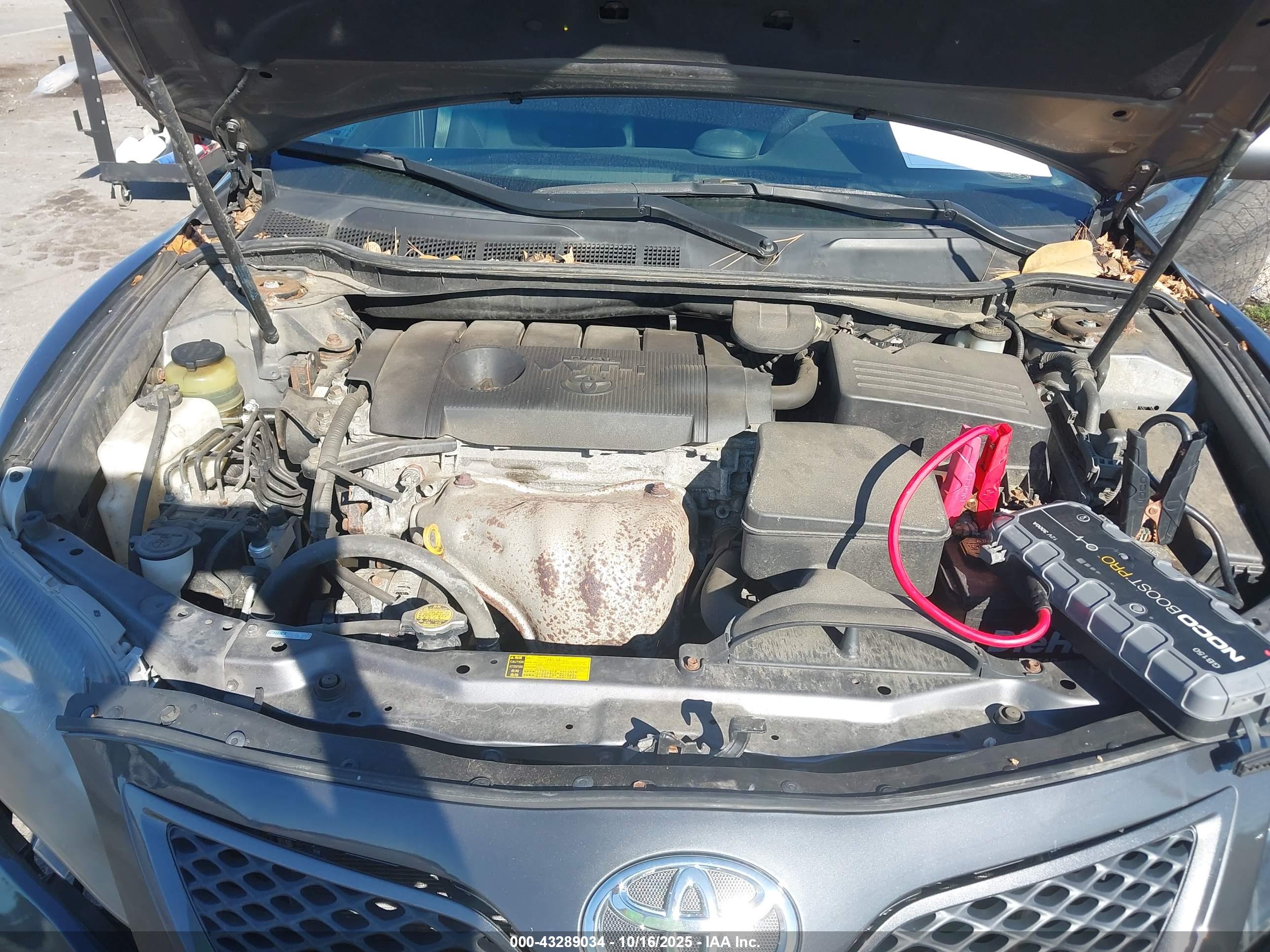 TOYOTA CAMRY image 10