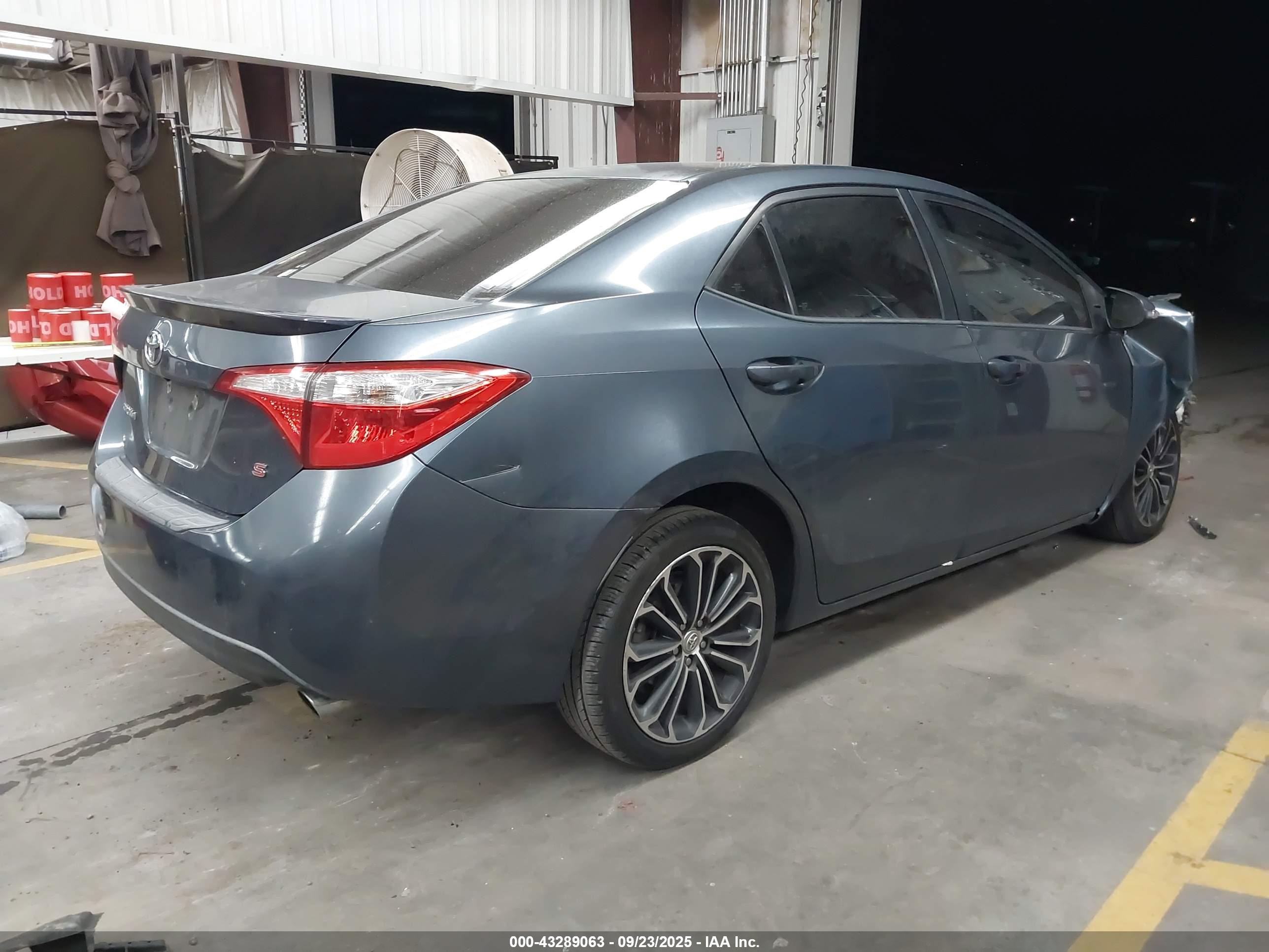 TOYOTA COROLLA image 4