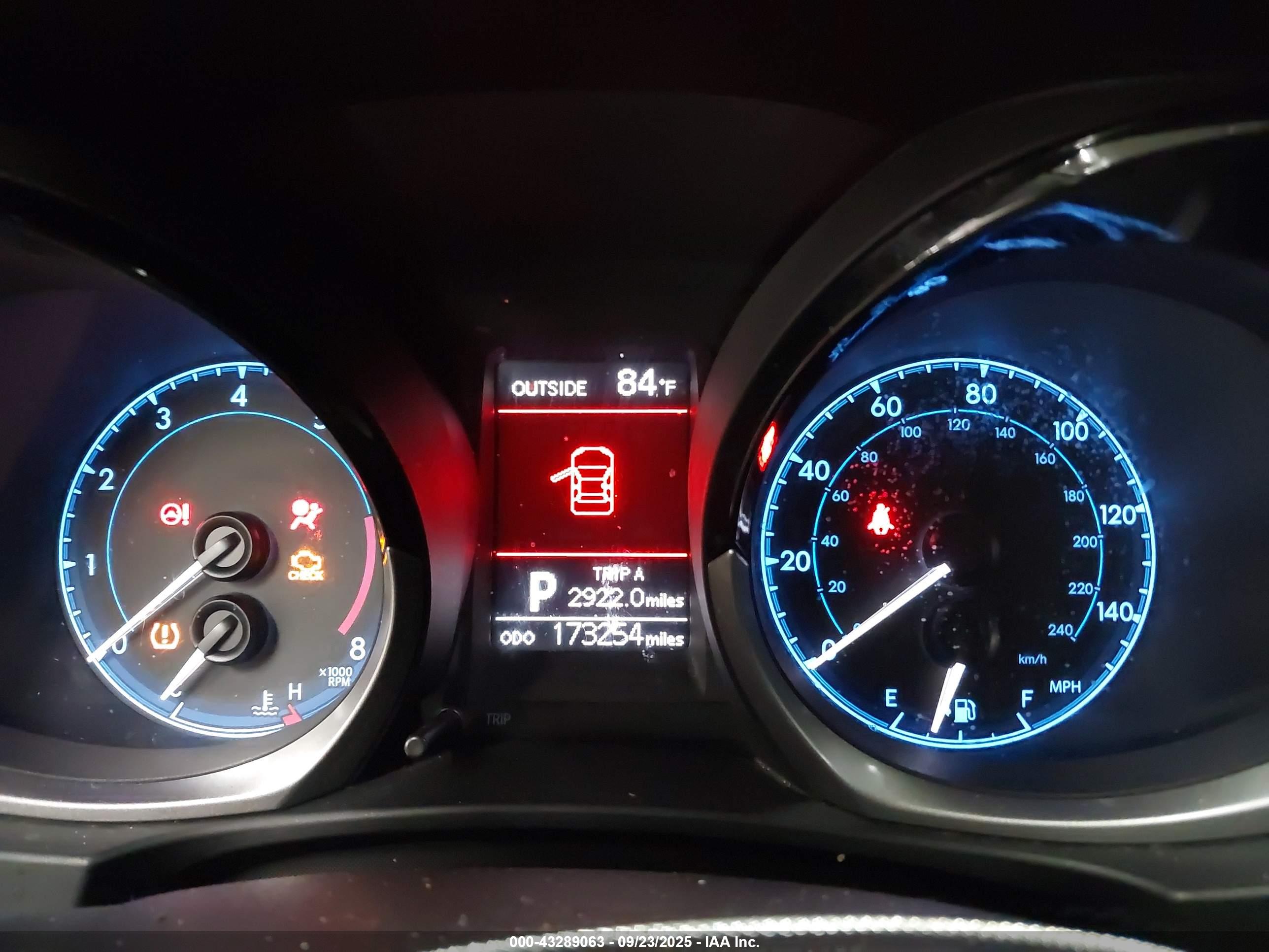 TOYOTA COROLLA image 7