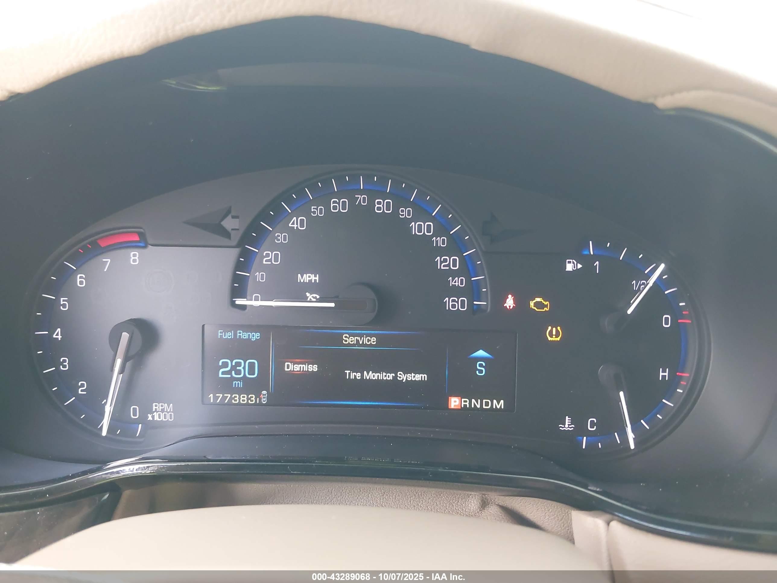 CADILLAC CTS image 7
