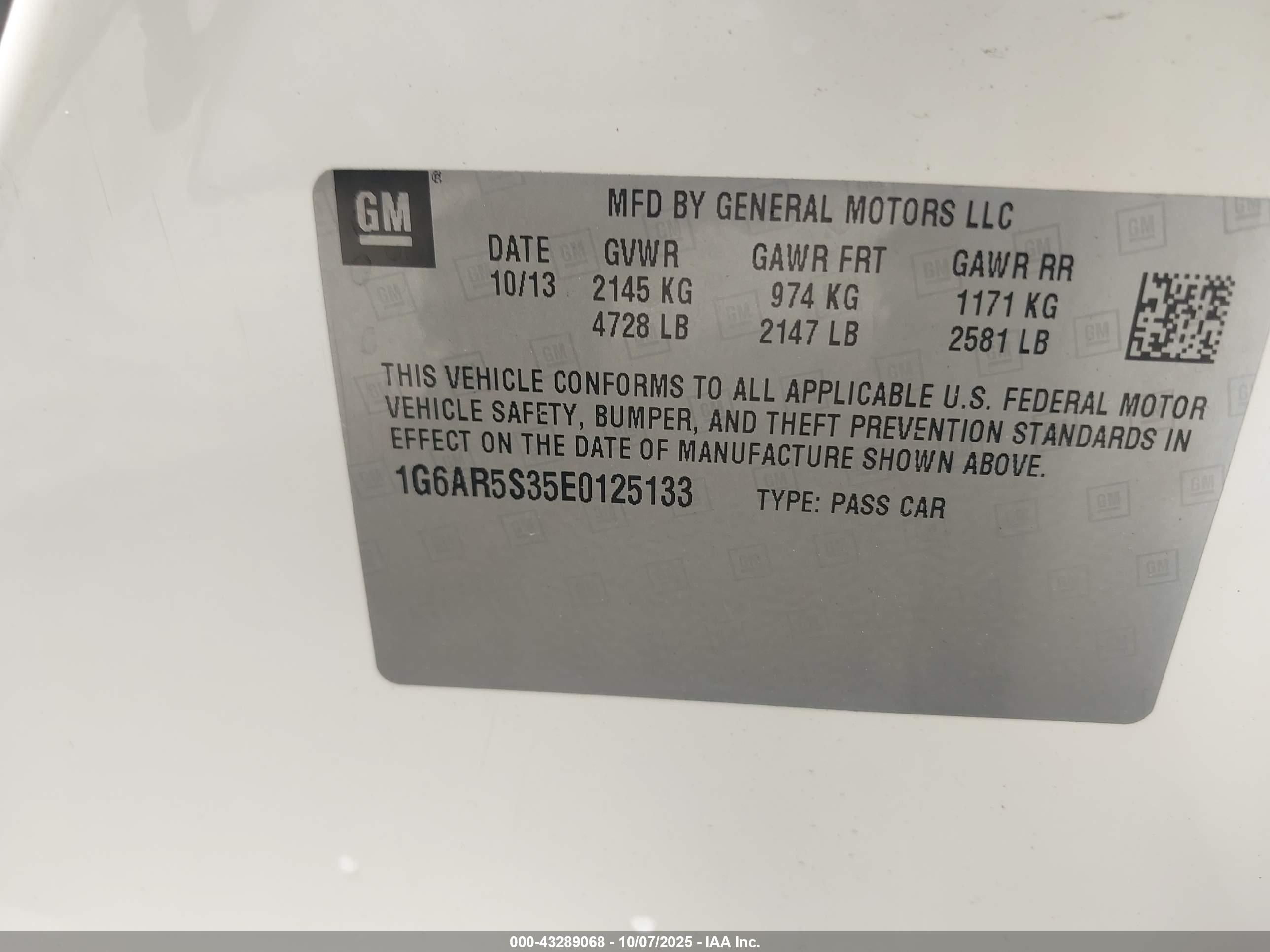 CADILLAC CTS image 9