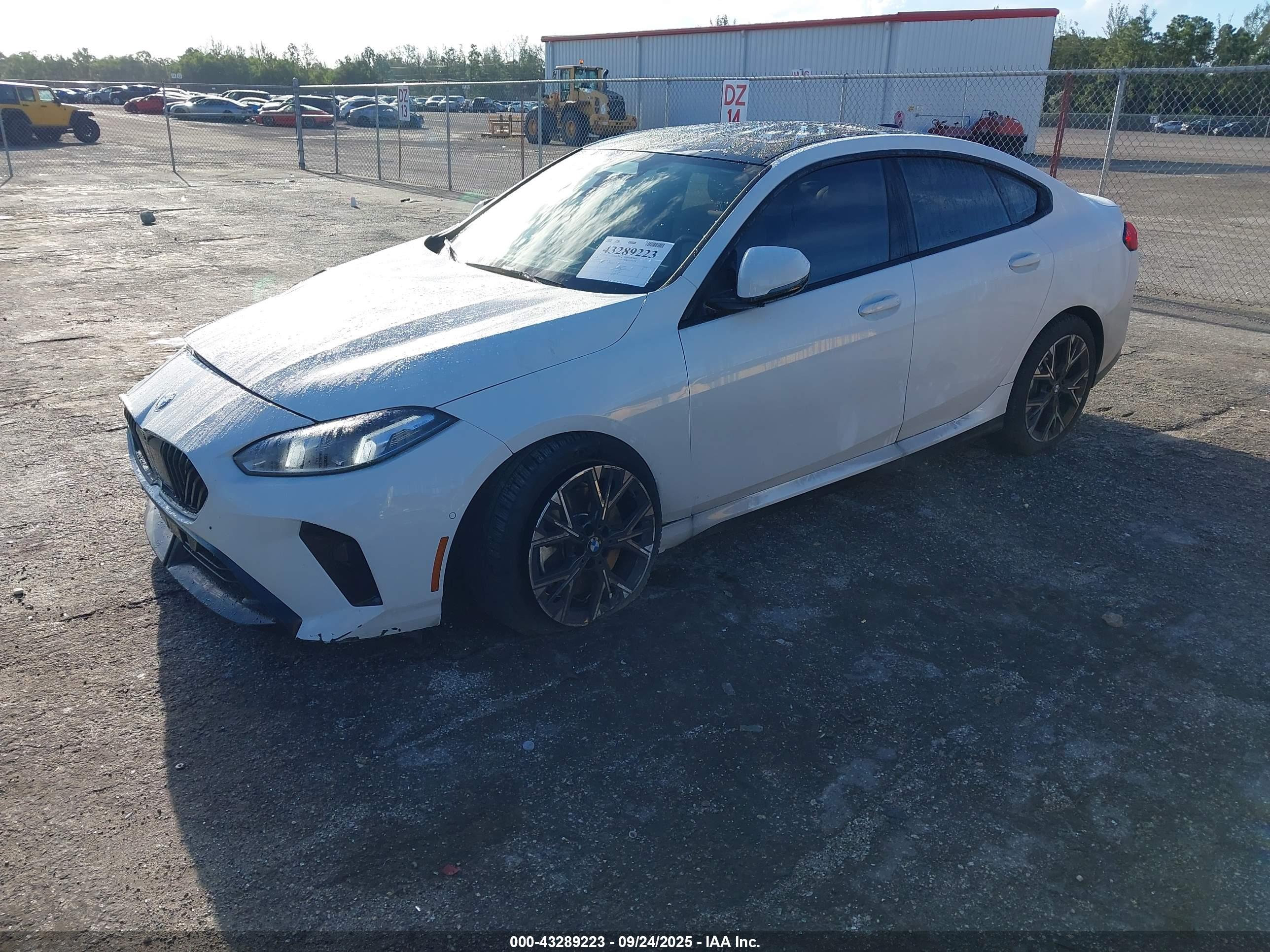 BMW 228 image 2