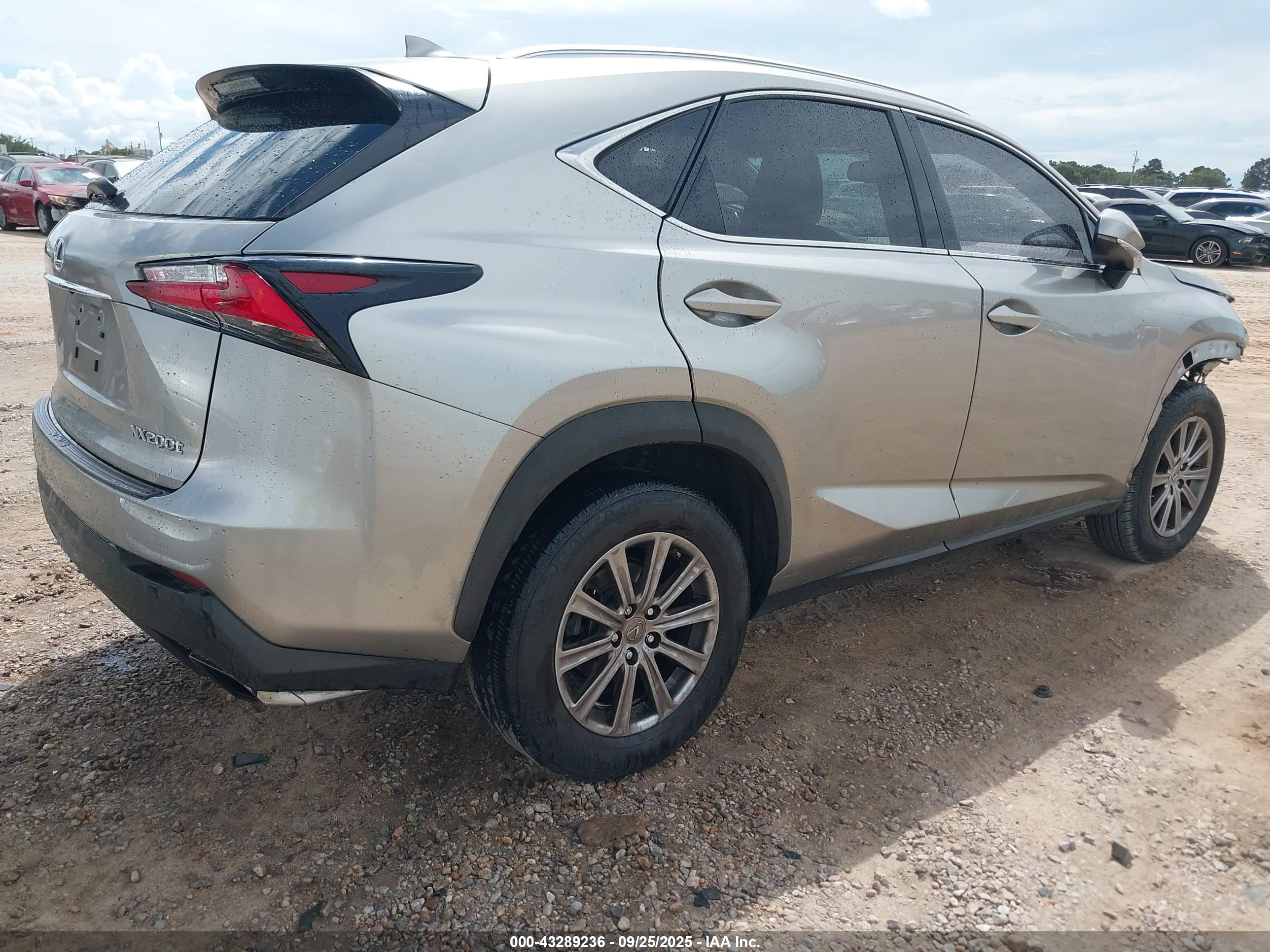 LEXUS NX image 4