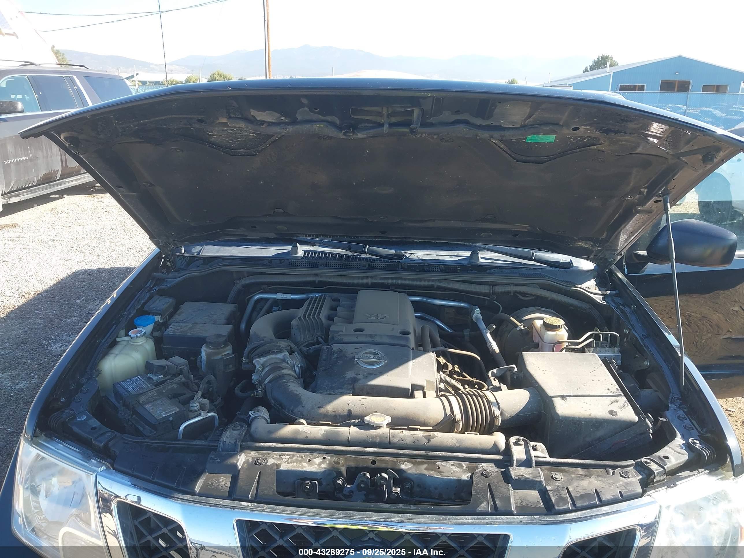 NISSAN FRONTIER image 10