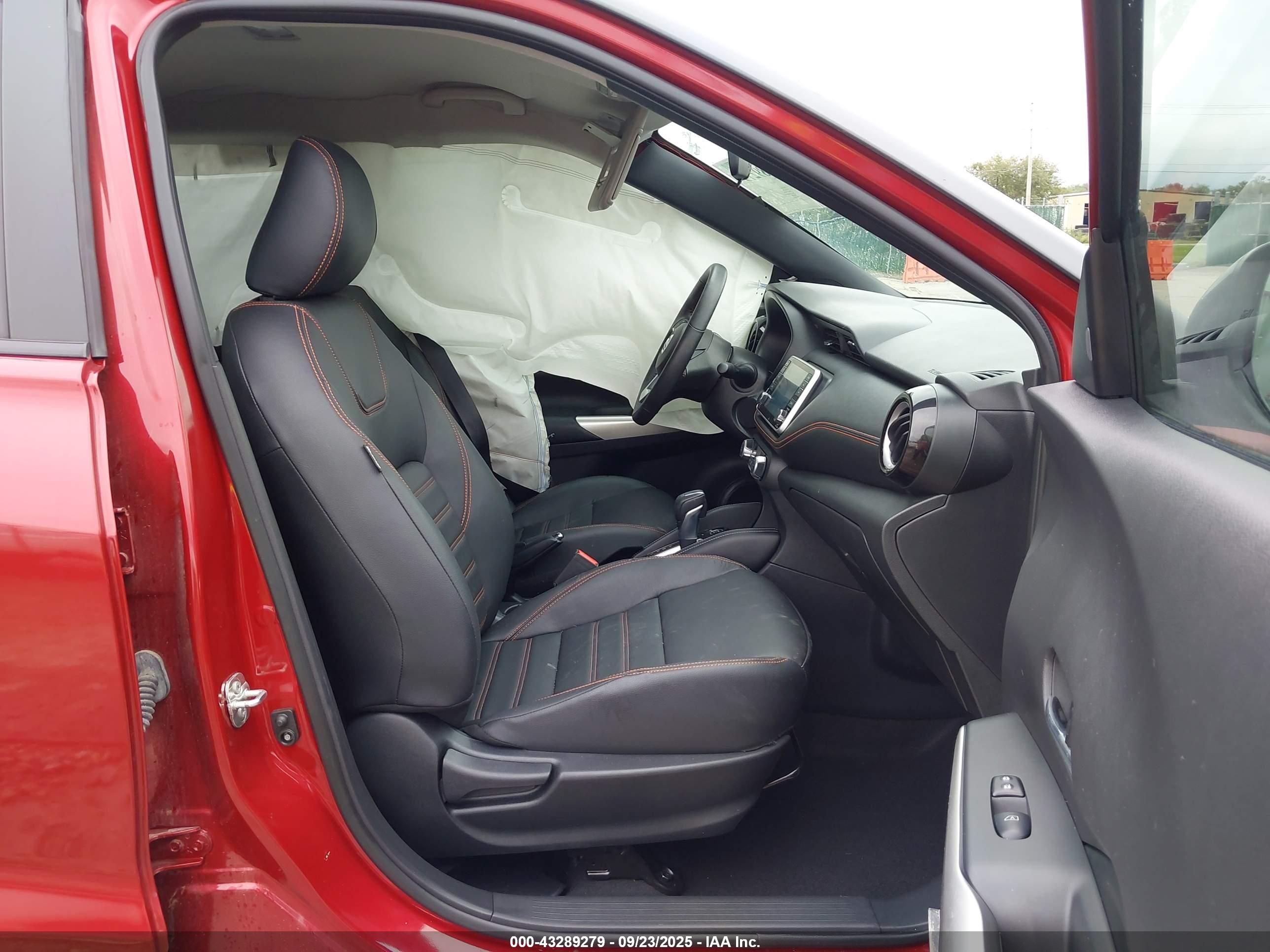 NISSAN KICKS image 5