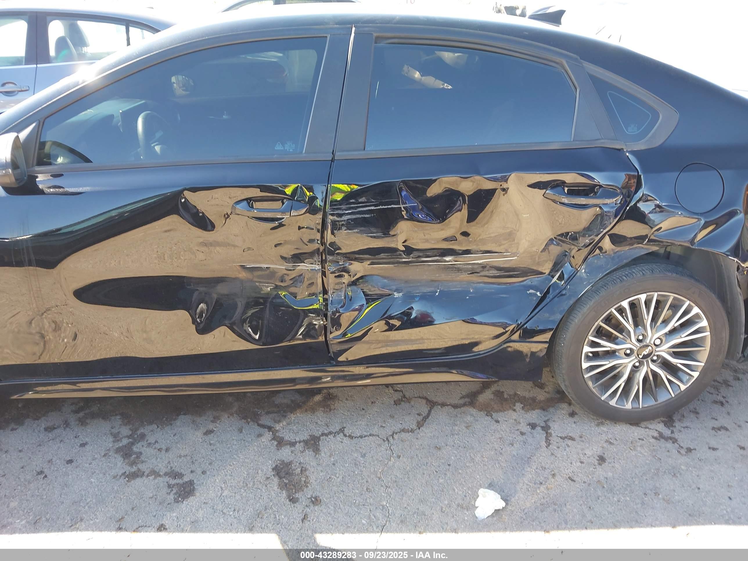 KIA FORTE image 6