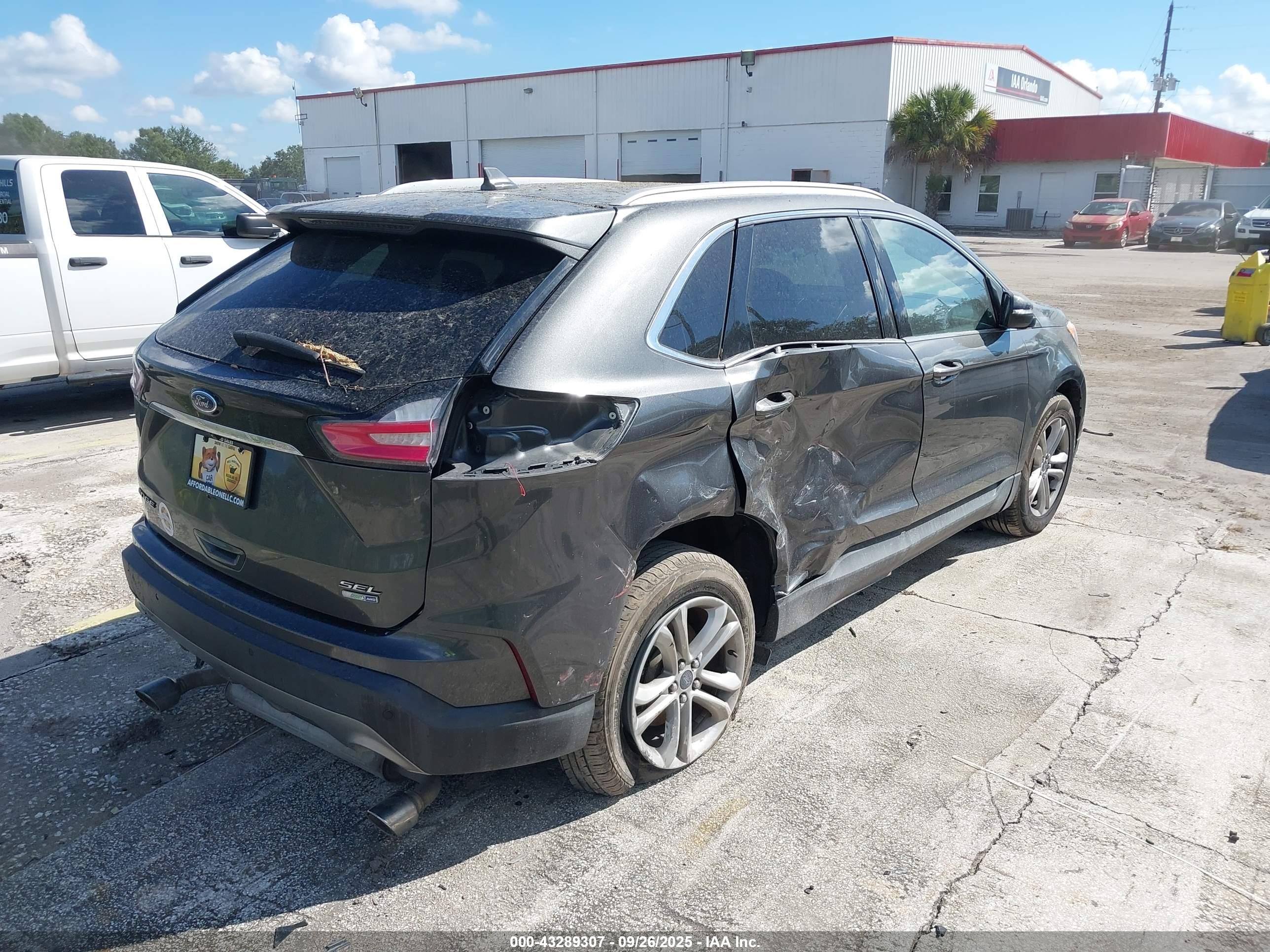 FORD EDGE image 4