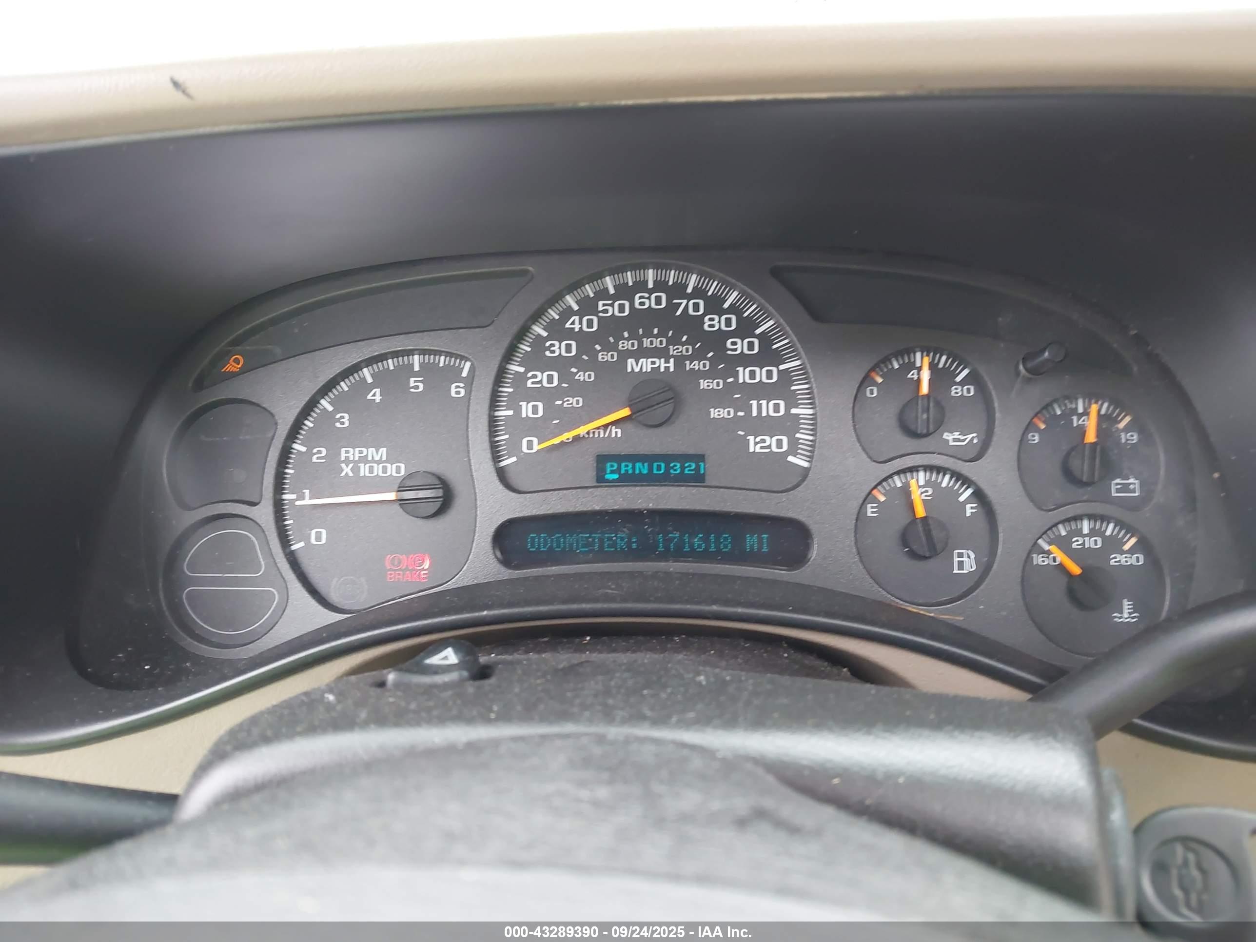CHEVROLET AVALANCHE image 7