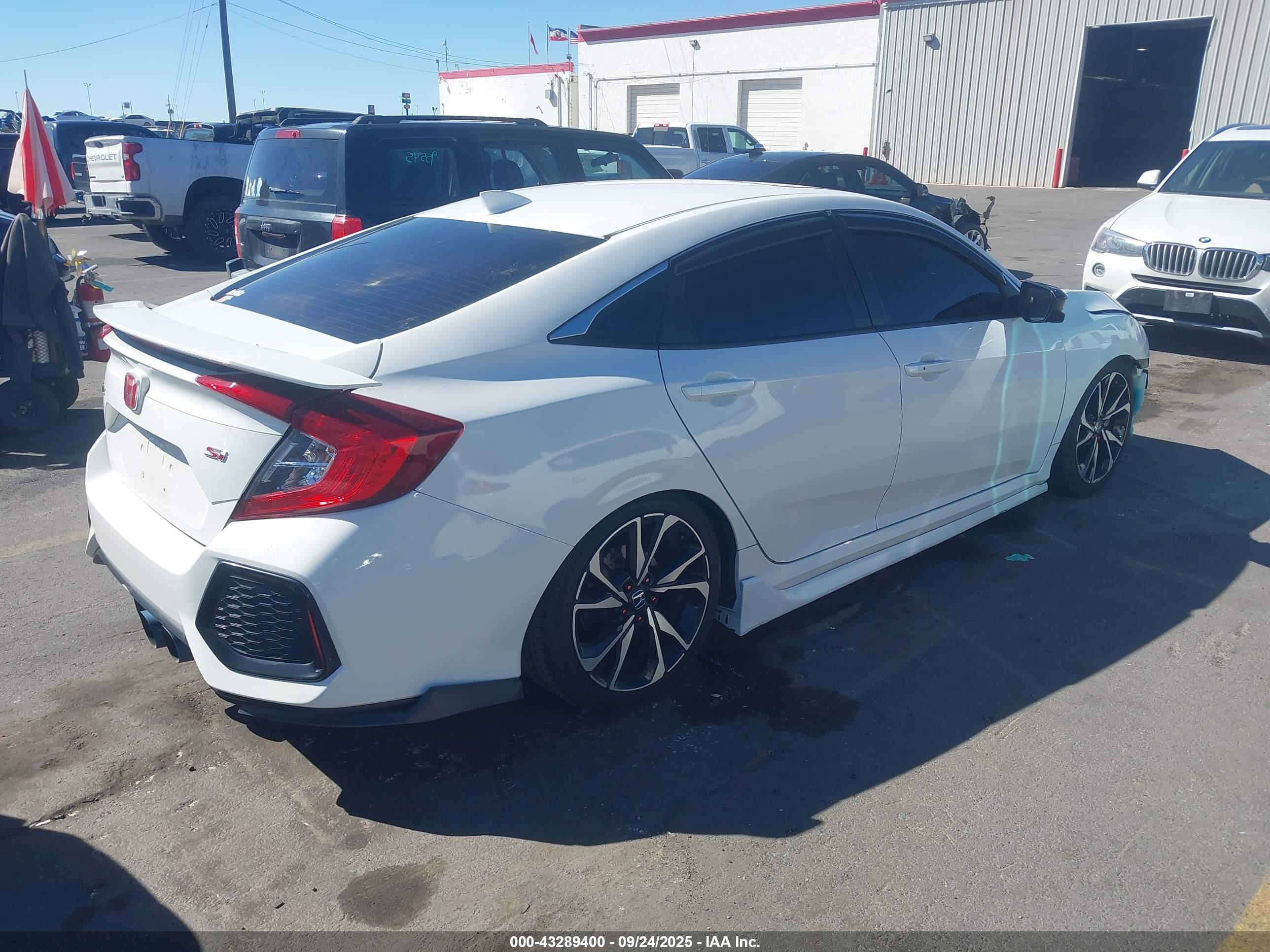HONDA CIVIC image 4