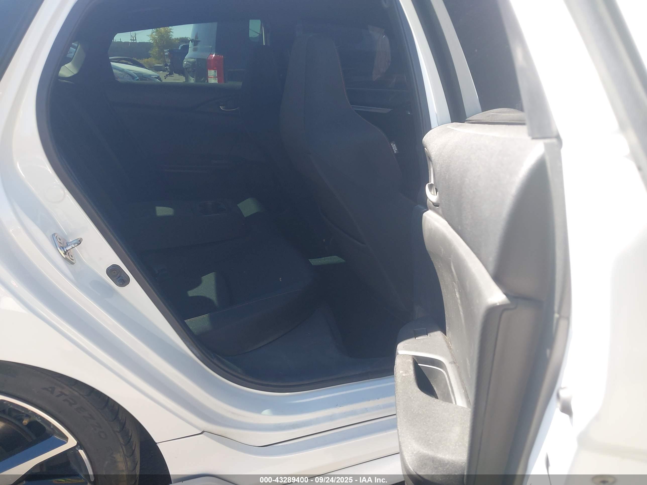 HONDA CIVIC image 8