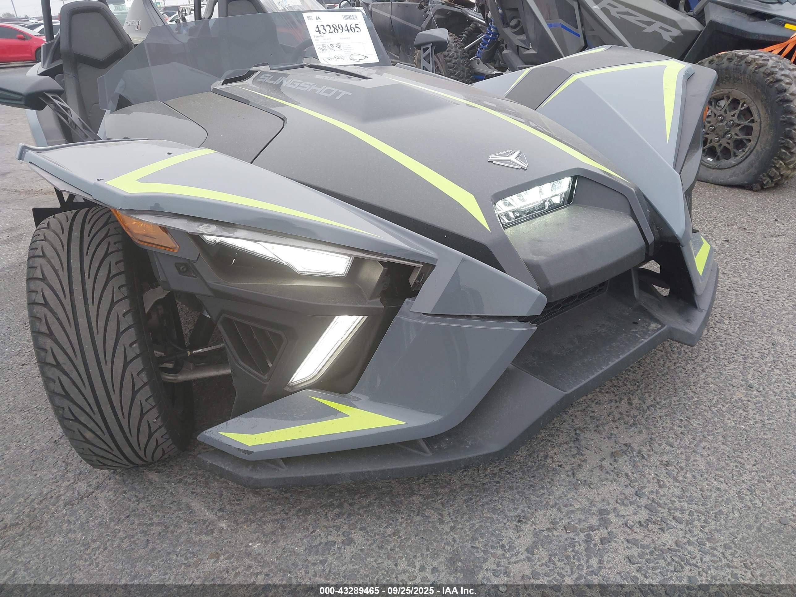POLARIS SLINGSHOT image 6