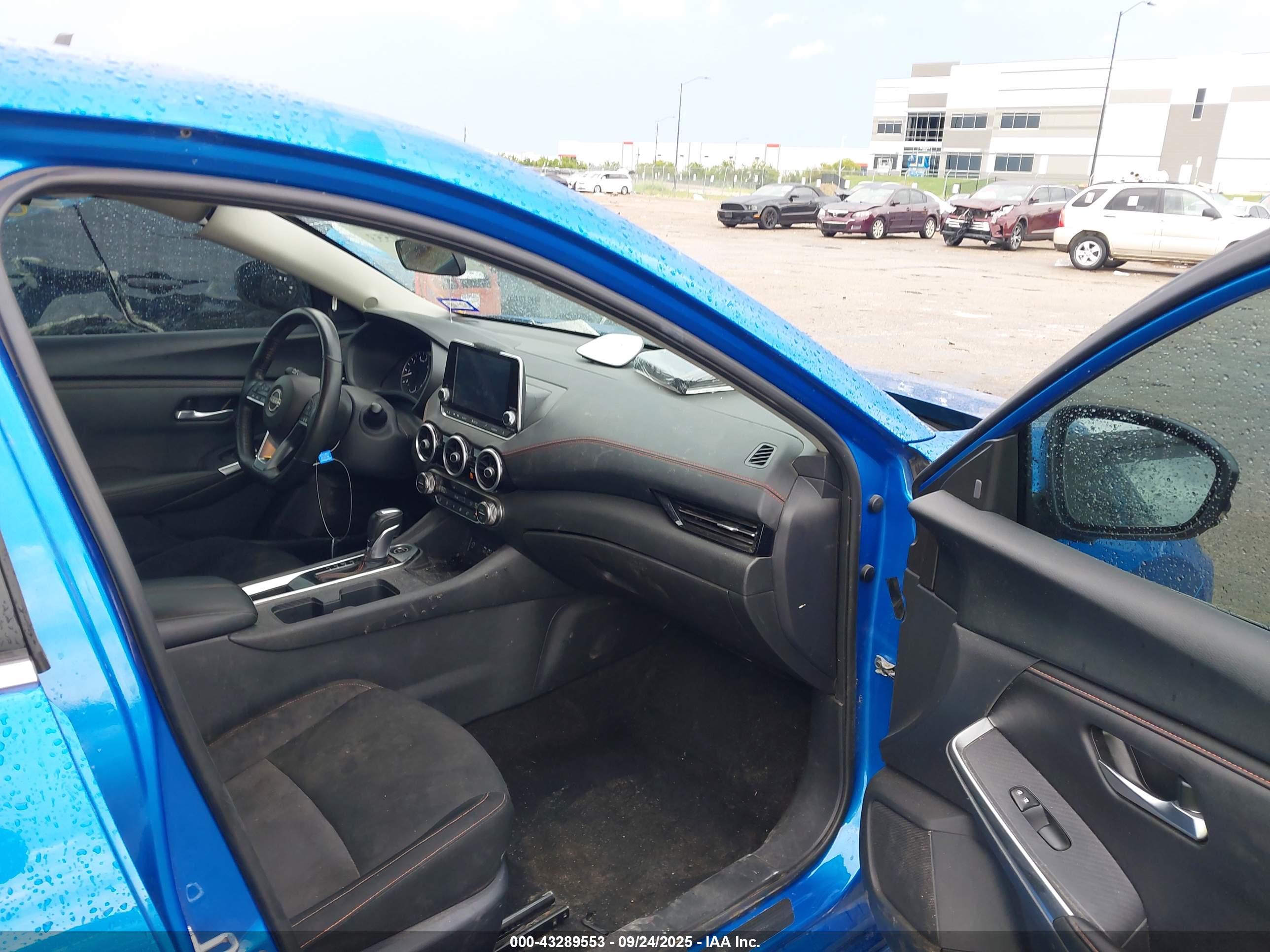 NISSAN SENTRA image 5