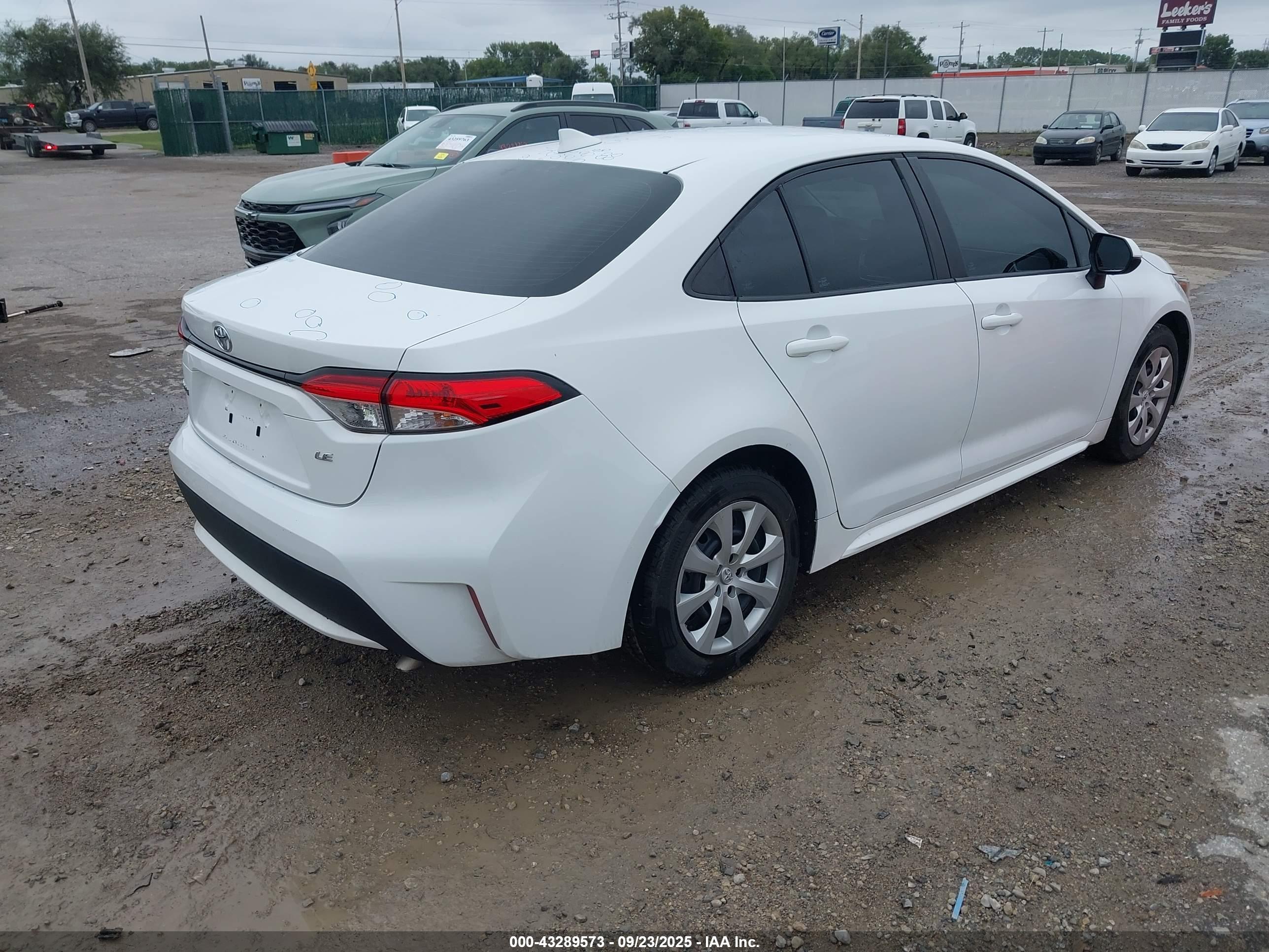 TOYOTA COROLLA image 4