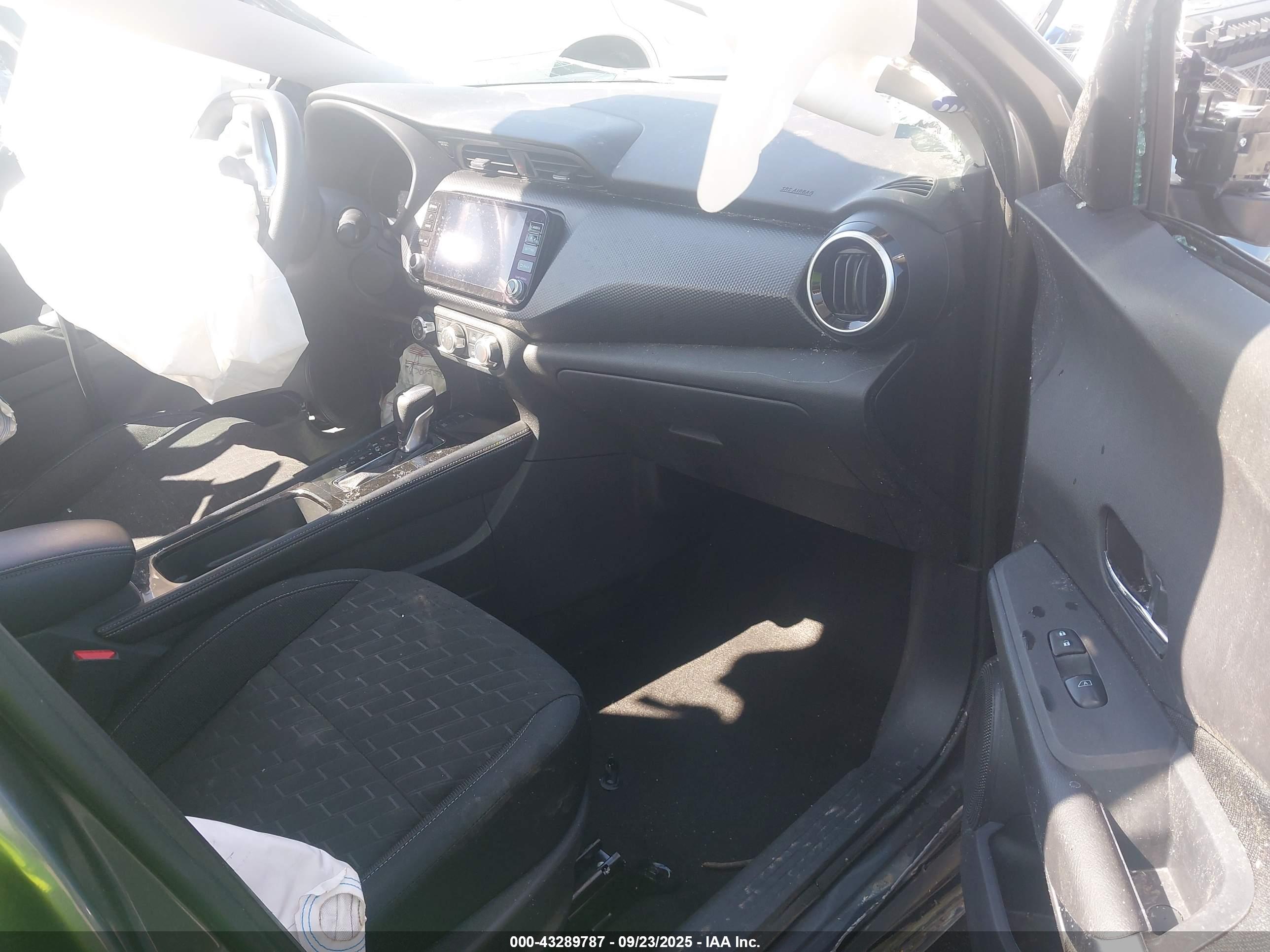 NISSAN KICKS image 5