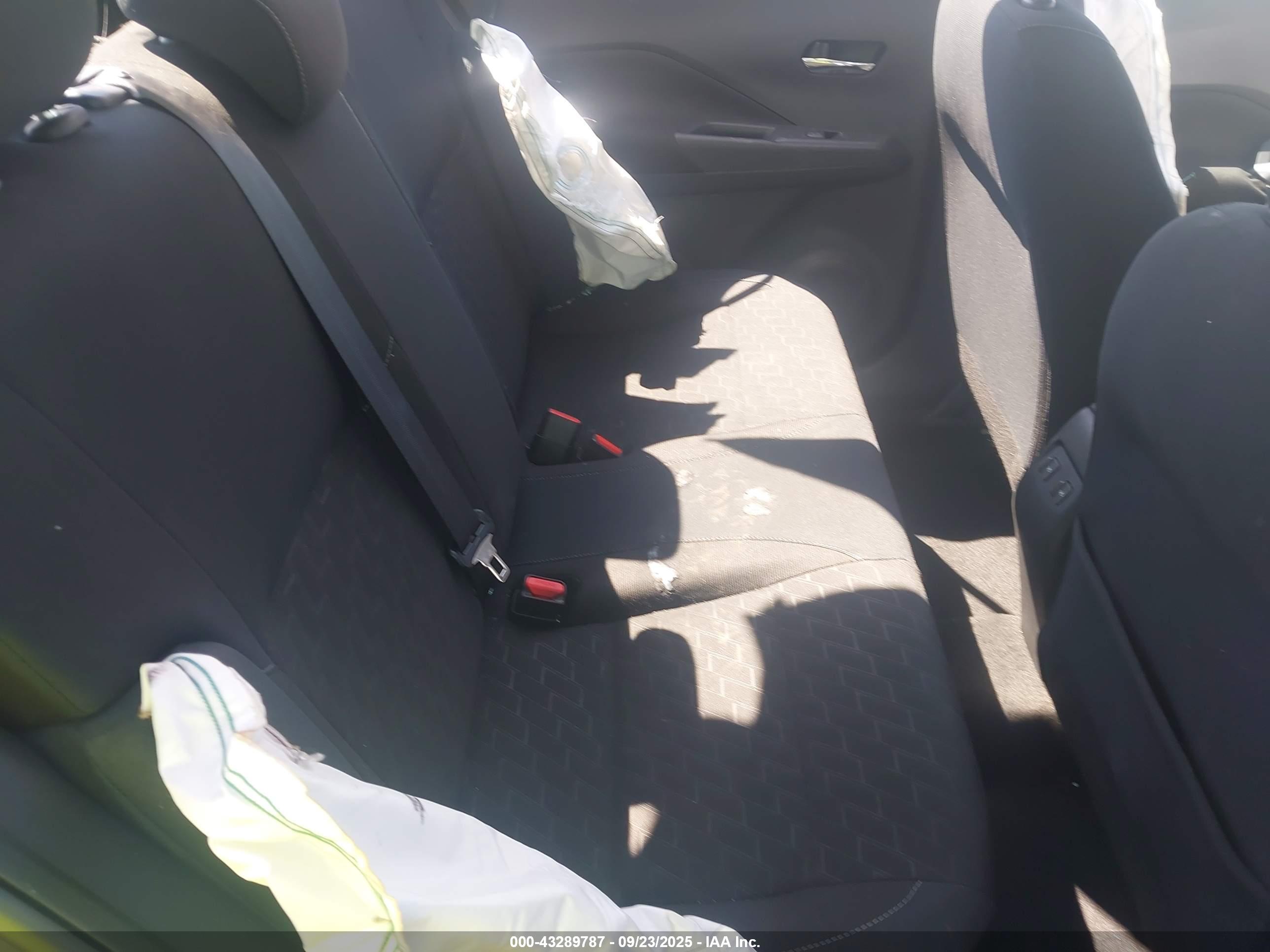 NISSAN KICKS image 8