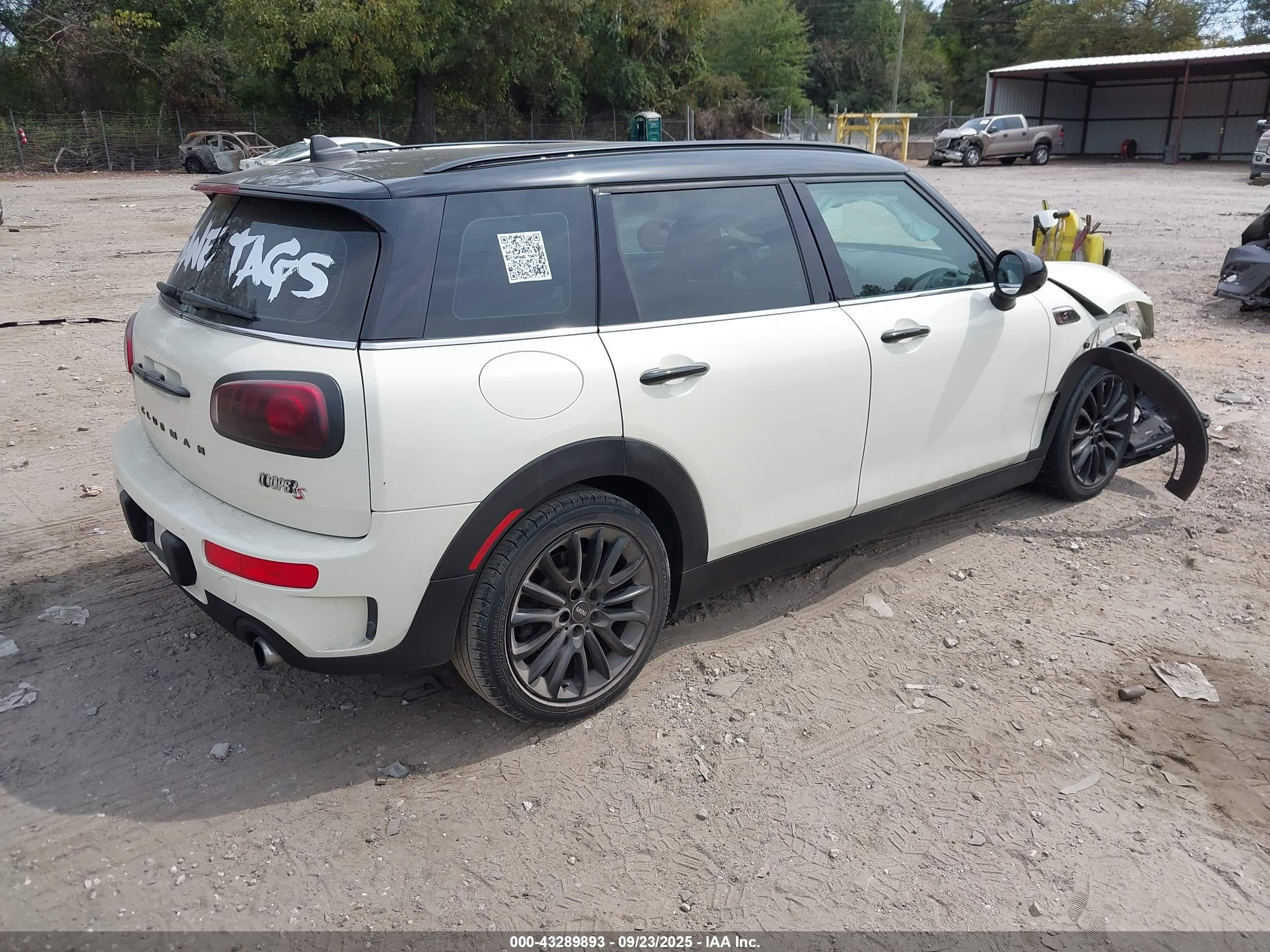 MINI CLUBMAN image 4