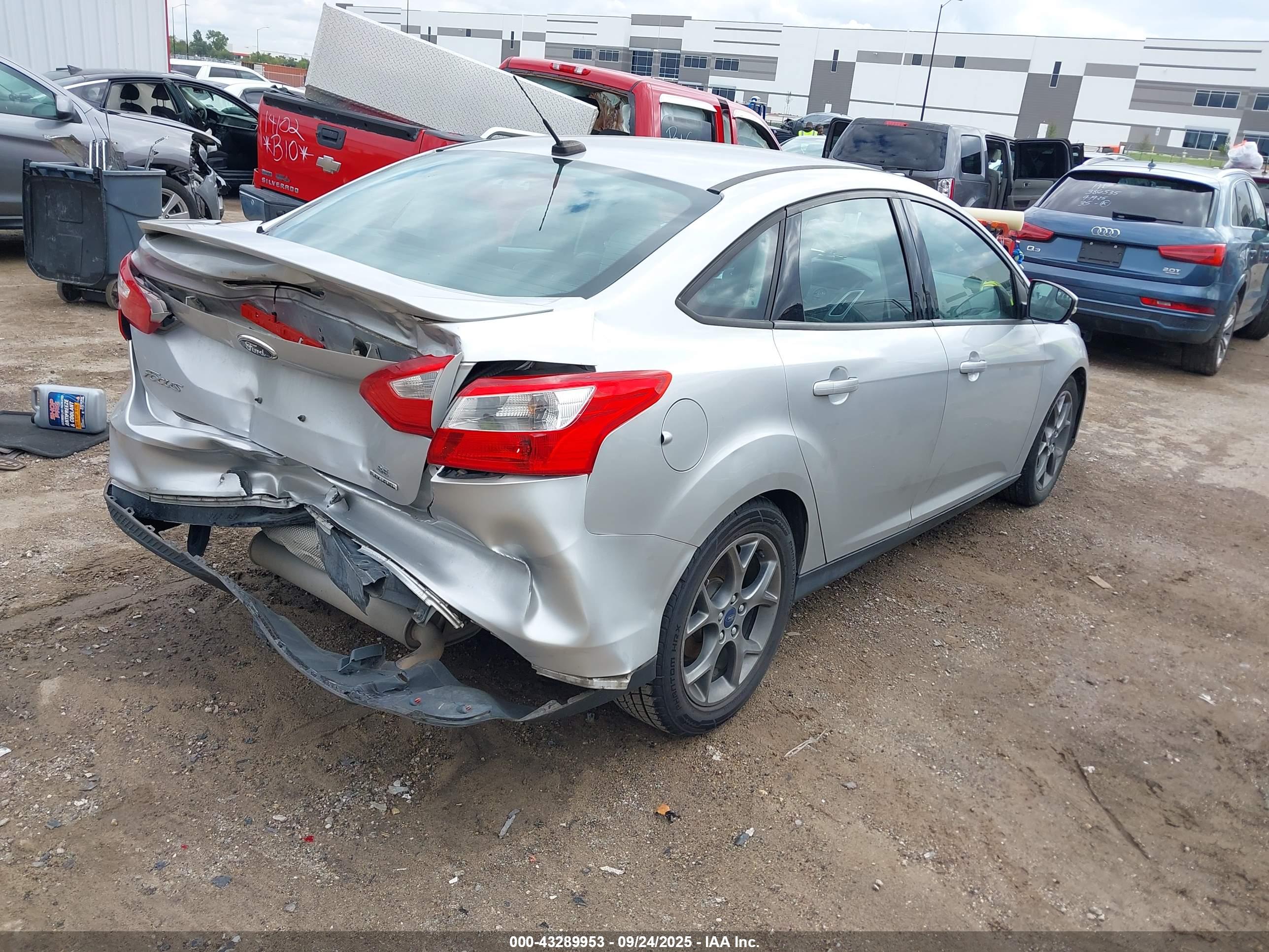 FORD FOCUS image 4