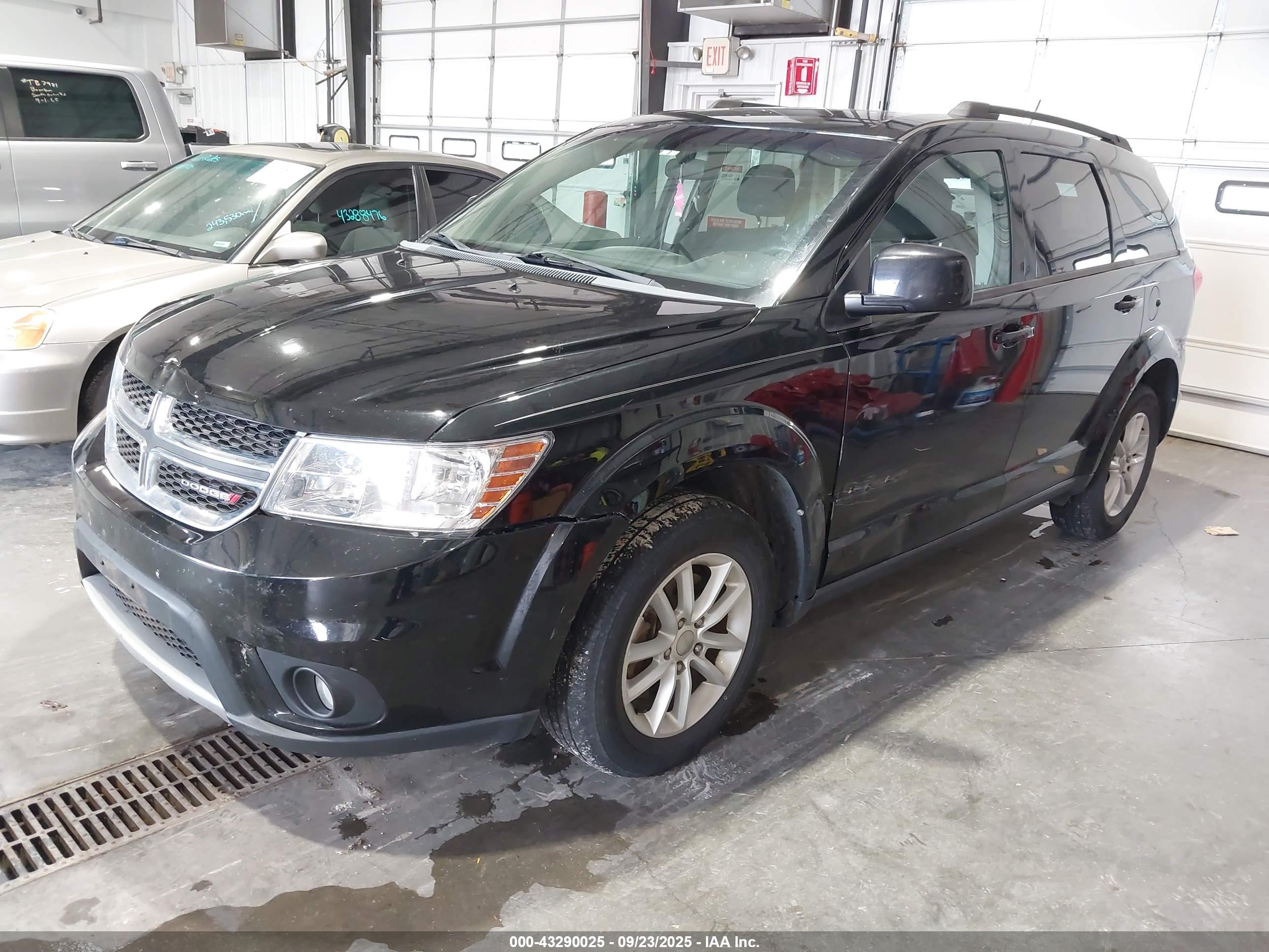 DODGE JOURNEY image 2