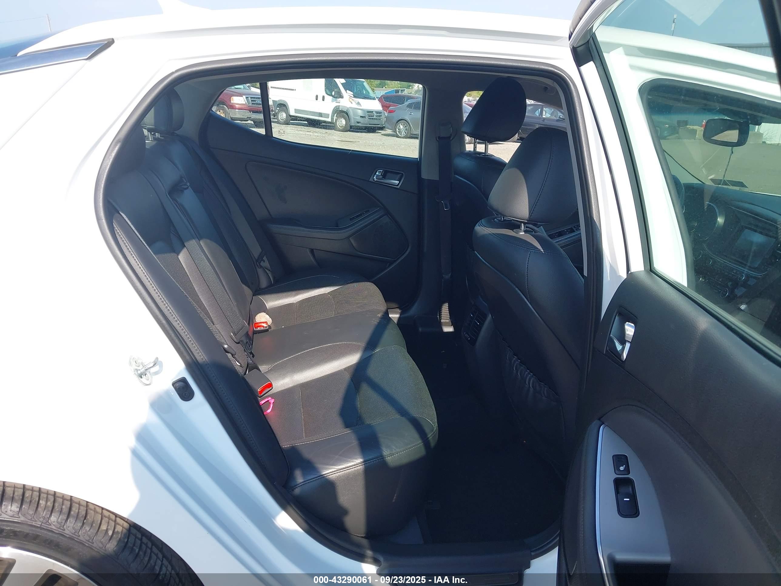 KIA OPTIMA image 8