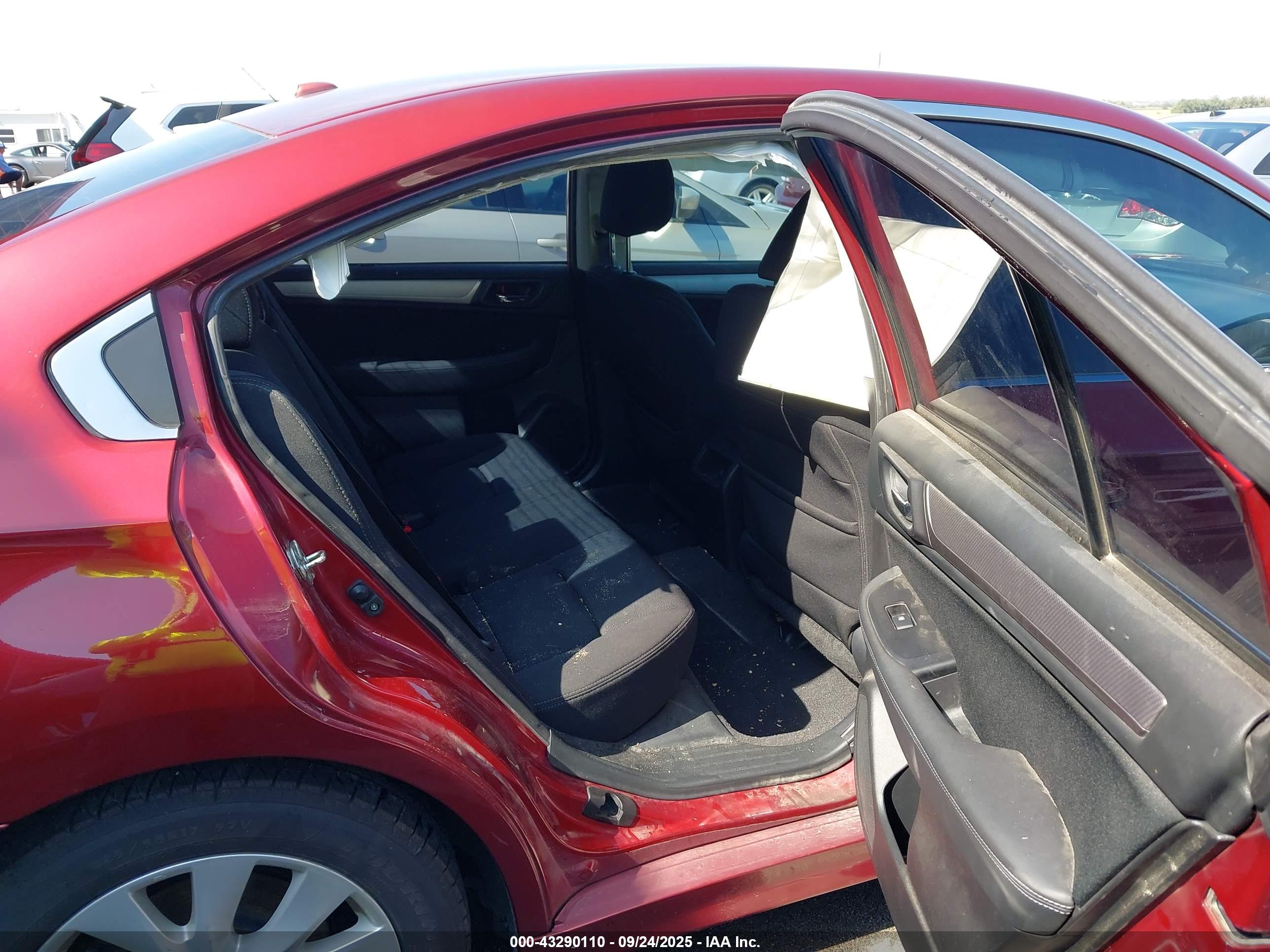 SUBARU LEGACY image 8
