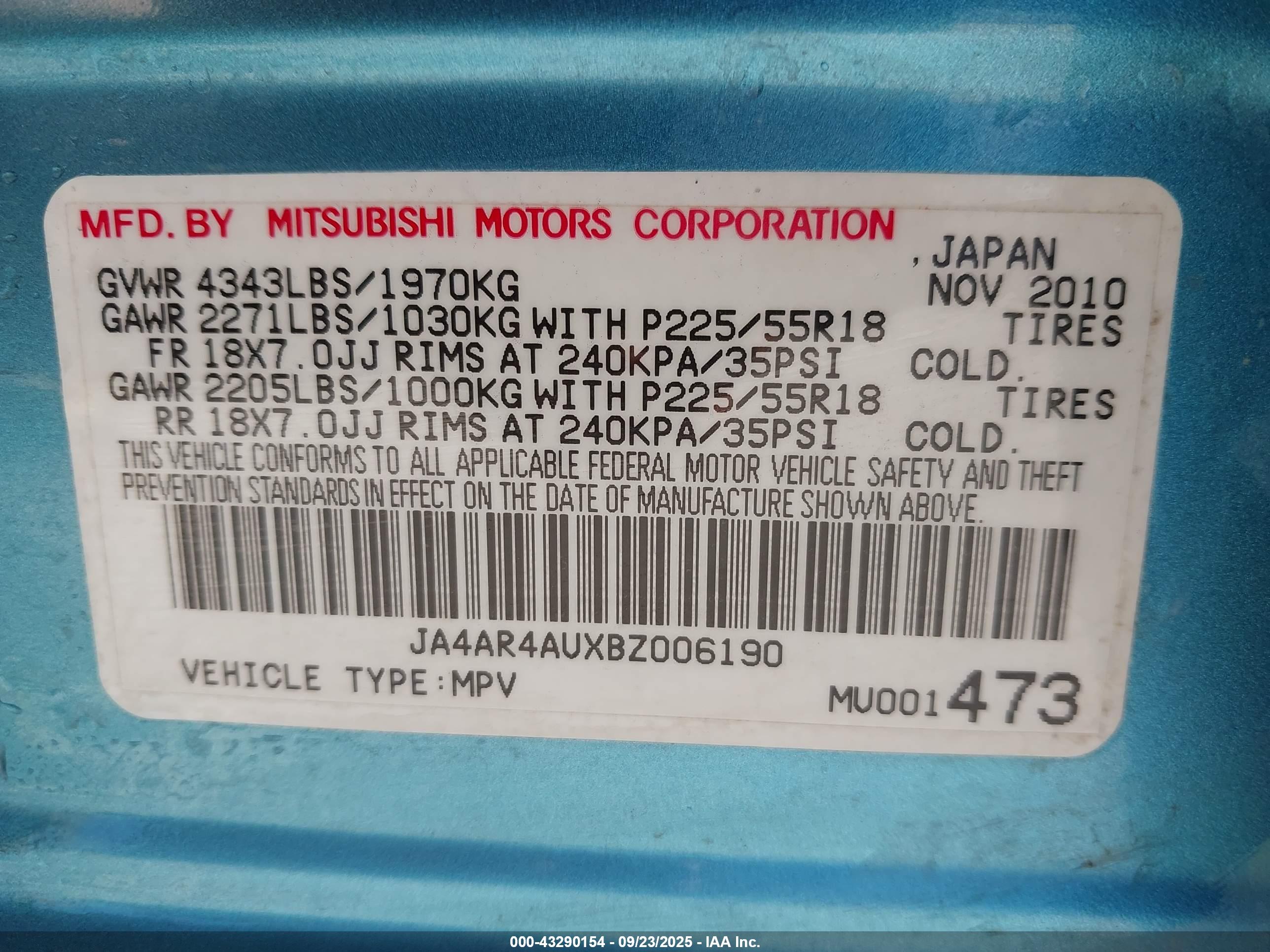 MITSUBISHI OUTLANDER image 9