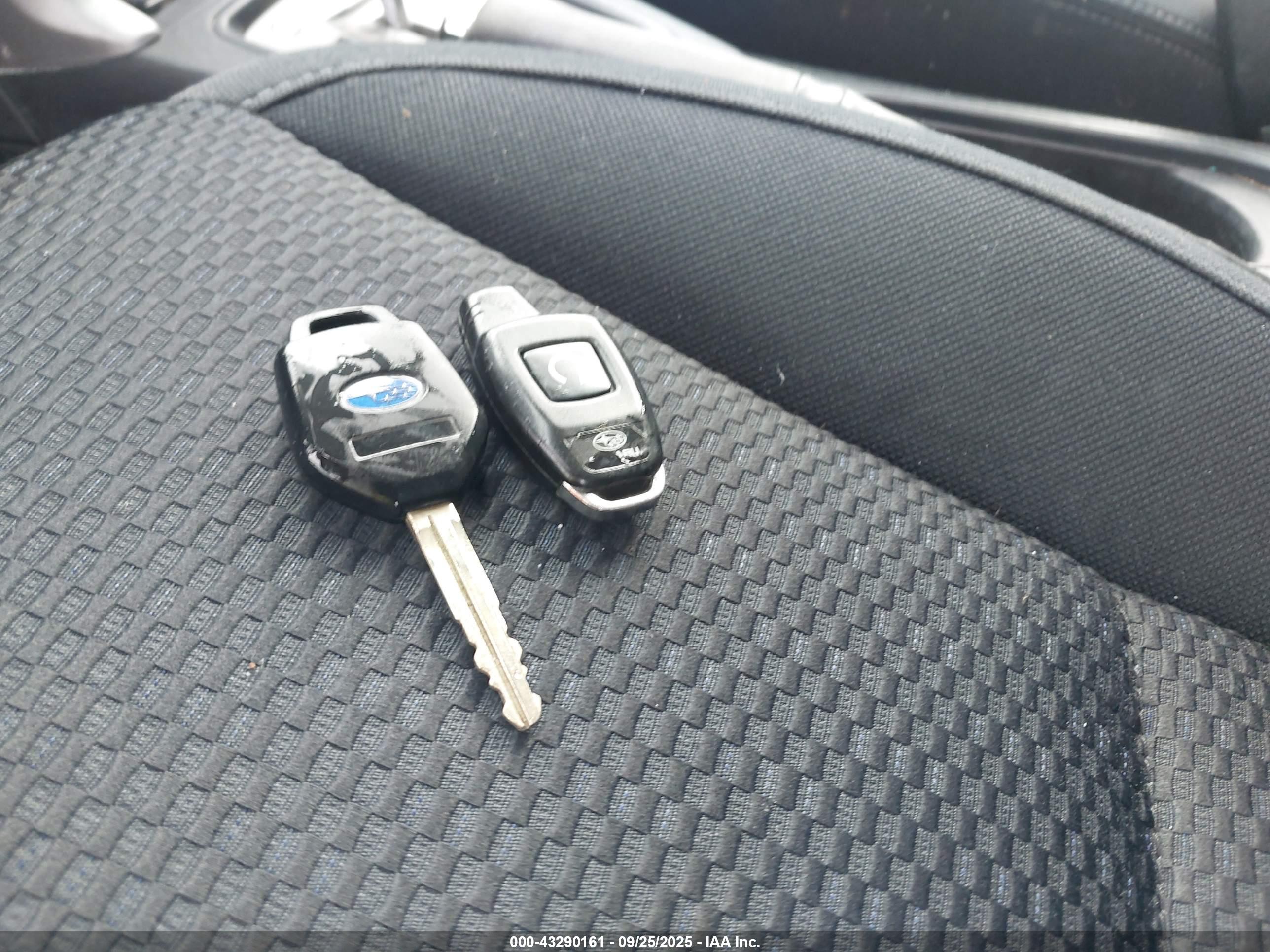 SUBARU FORESTER image 11