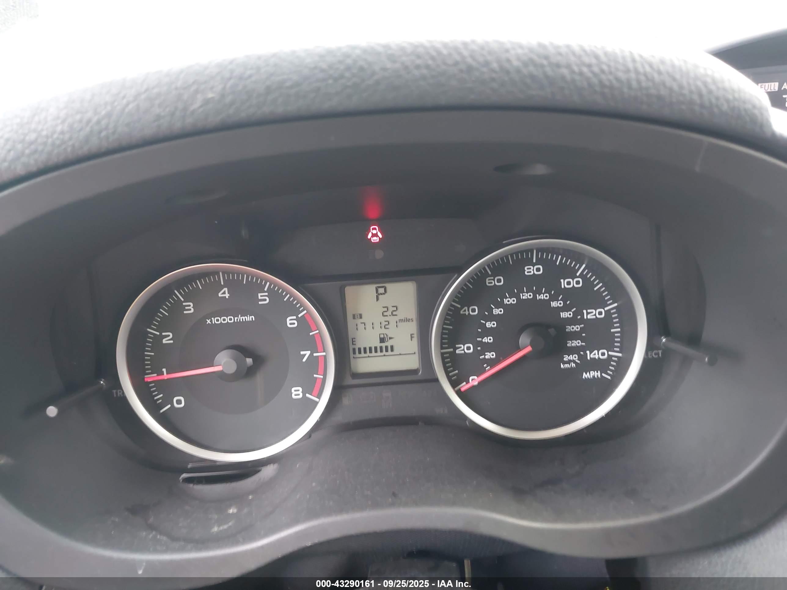 SUBARU FORESTER image 7